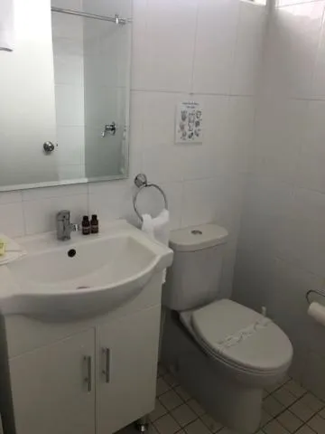 Bathroom in Narwee Hotel