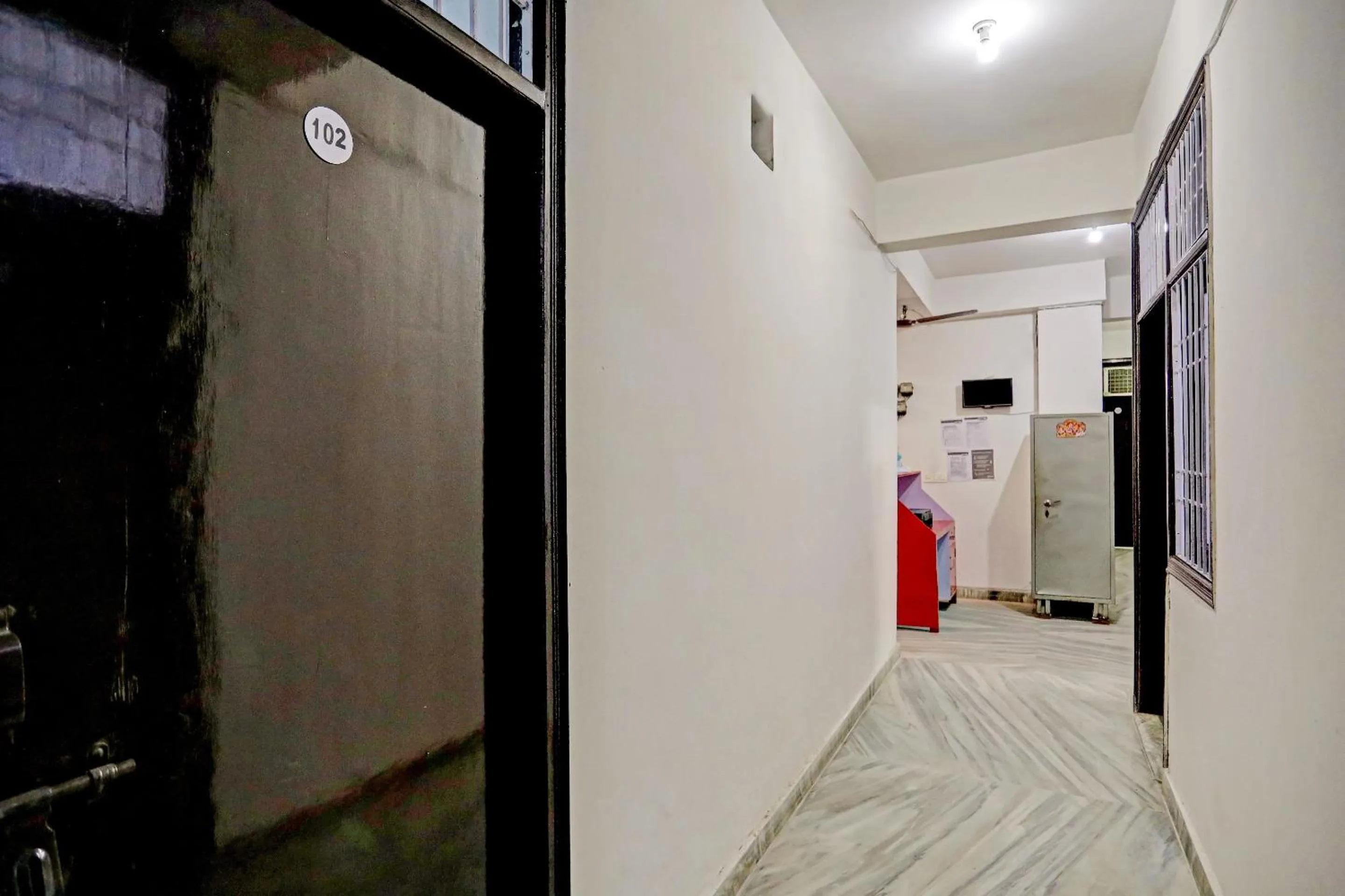 Lobby or reception in RAJ HOTEL VIP