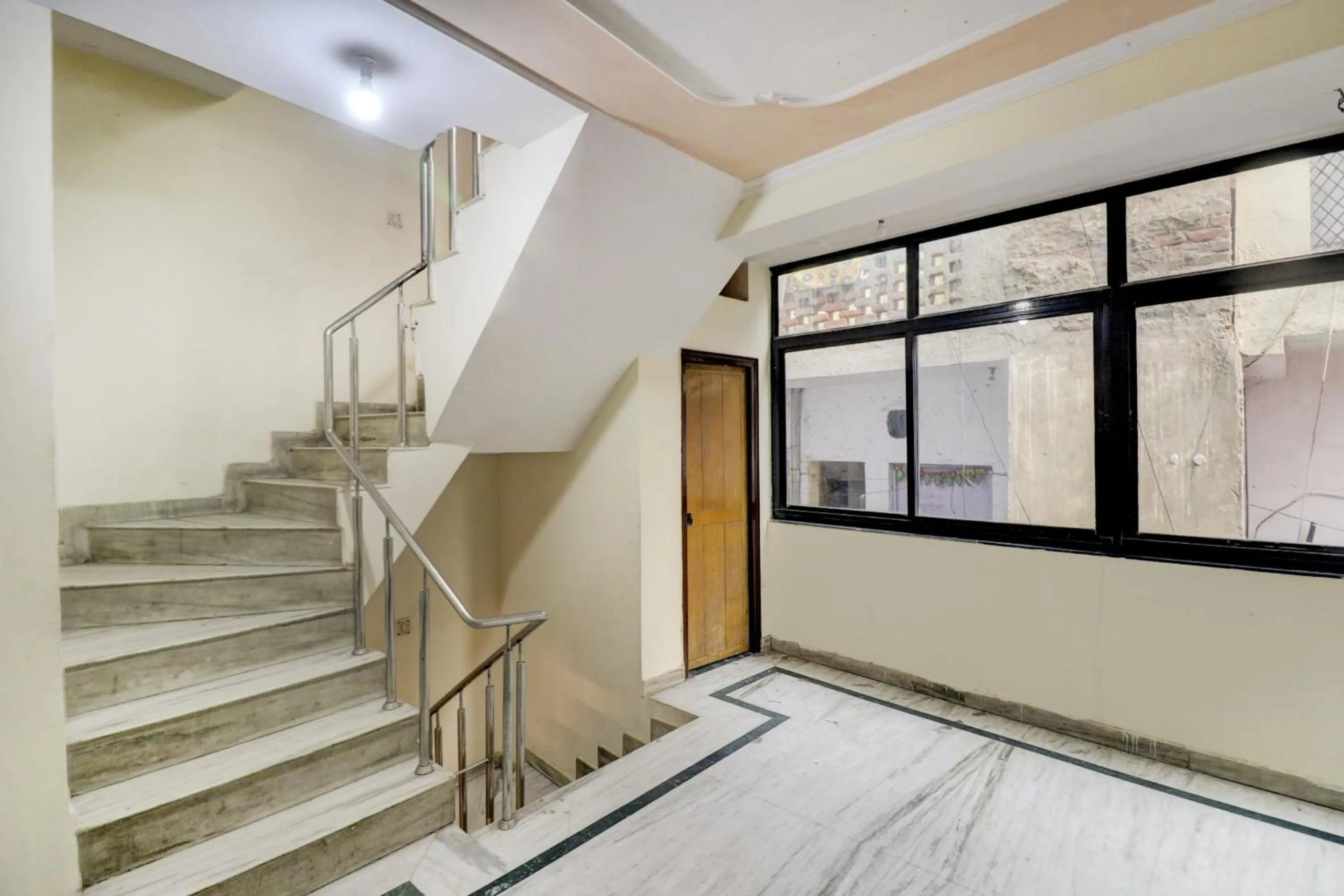 Lobby or reception in Hotel O Ratiram