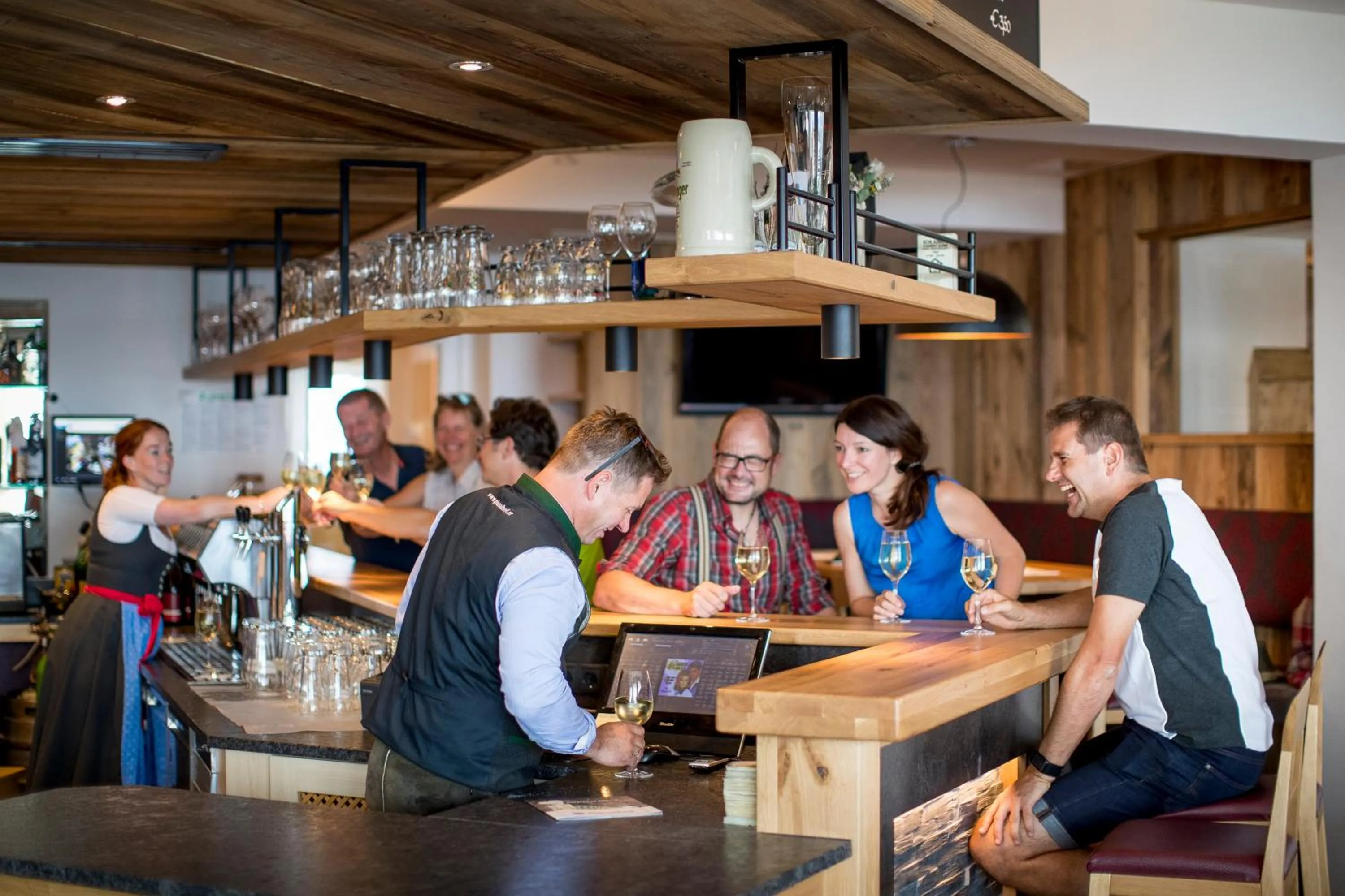 Restaurant/places to eat in Hotel-Restaurant Planaihof