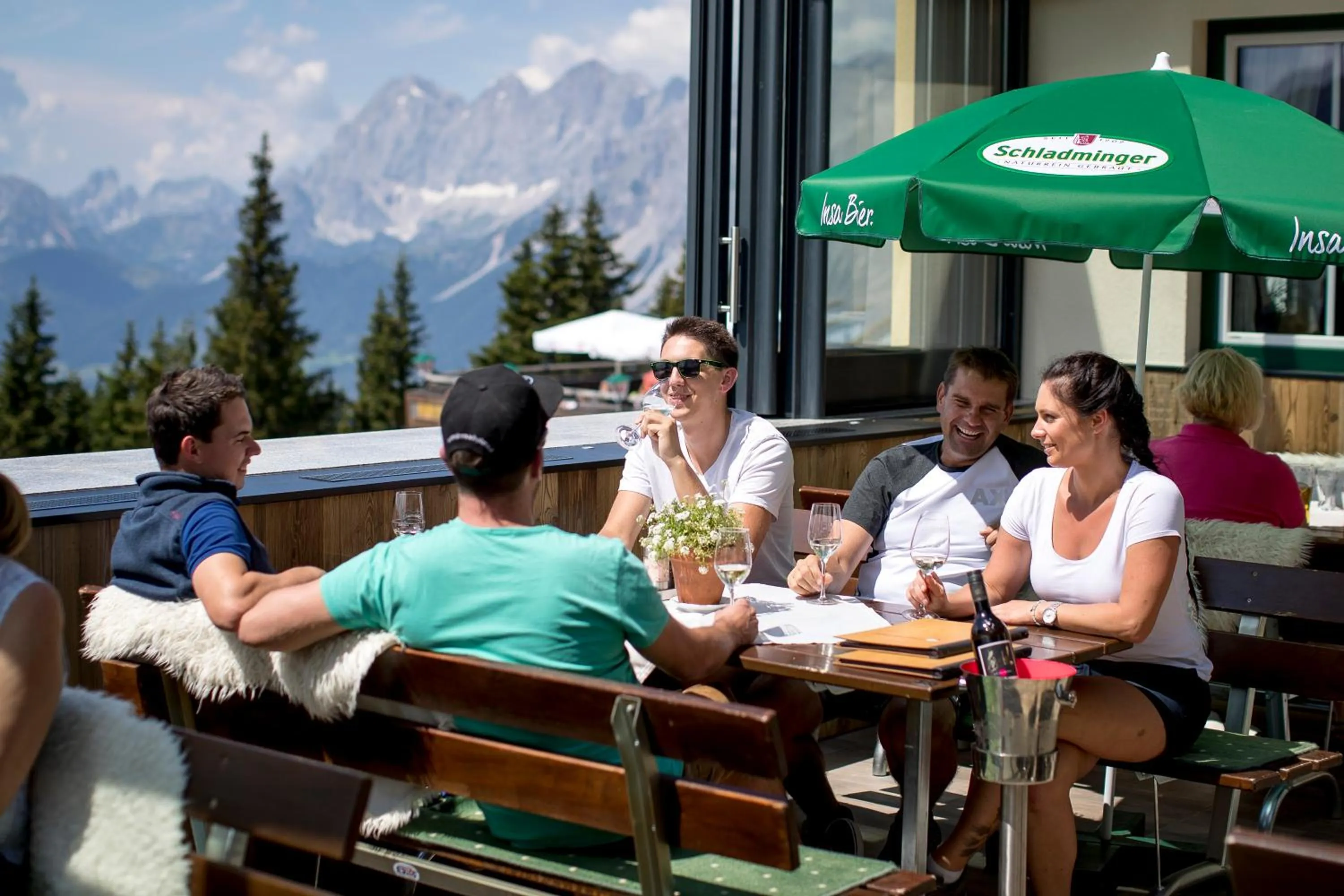 People in Hotel-Restaurant Planaihof