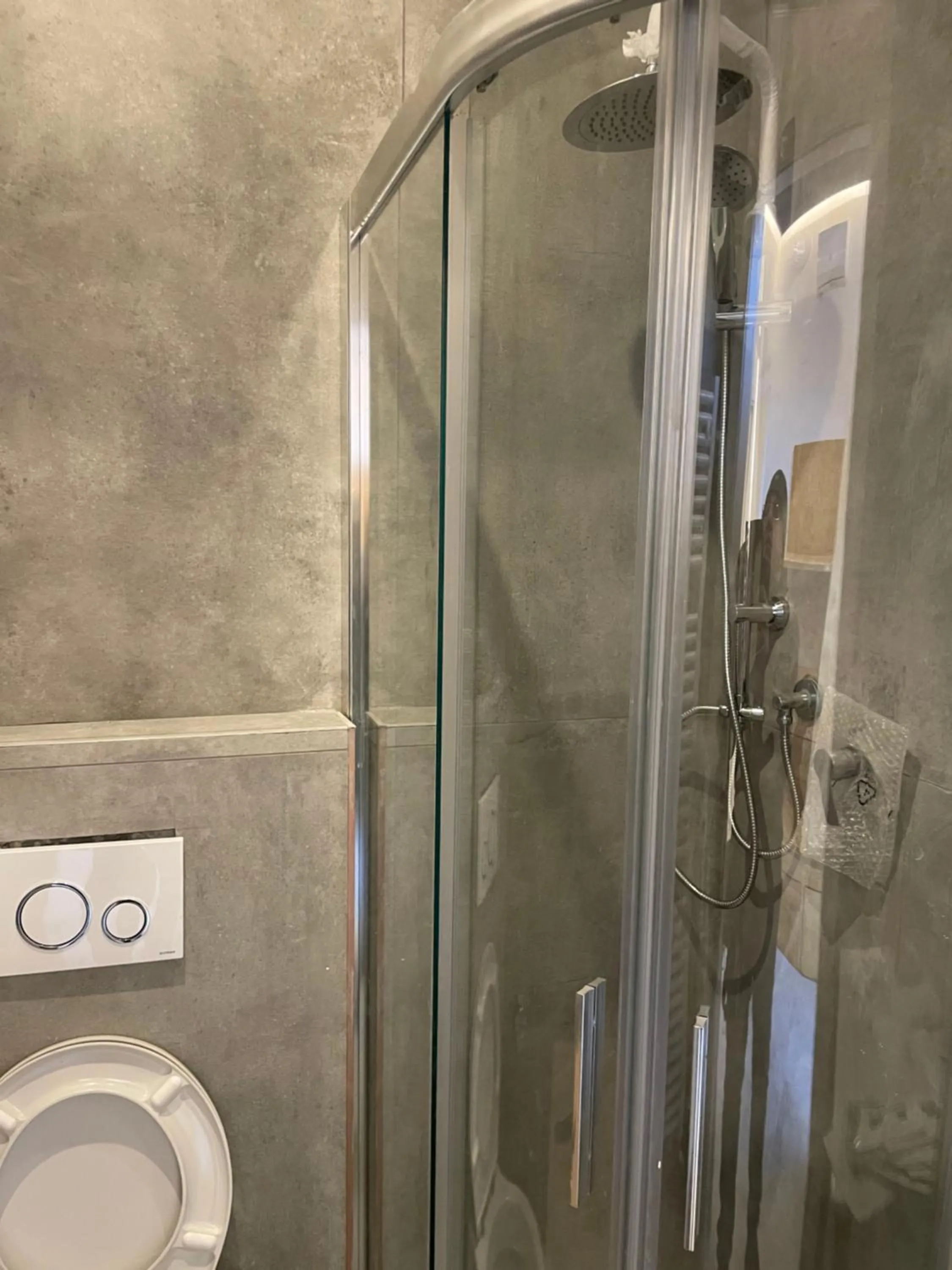 Bathroom in Hotel Paola