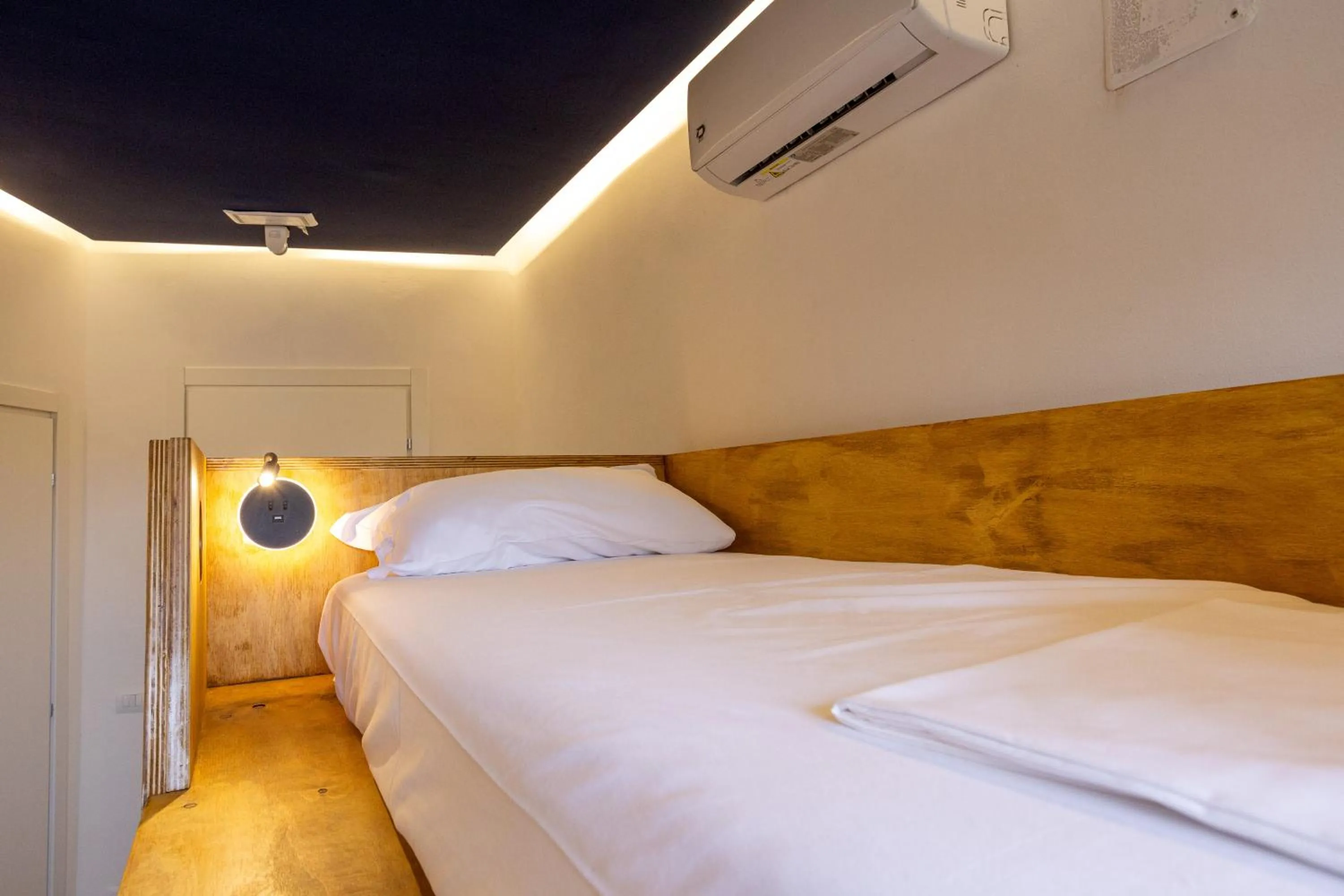 Photo of the whole room, Bed in Hotel Paola