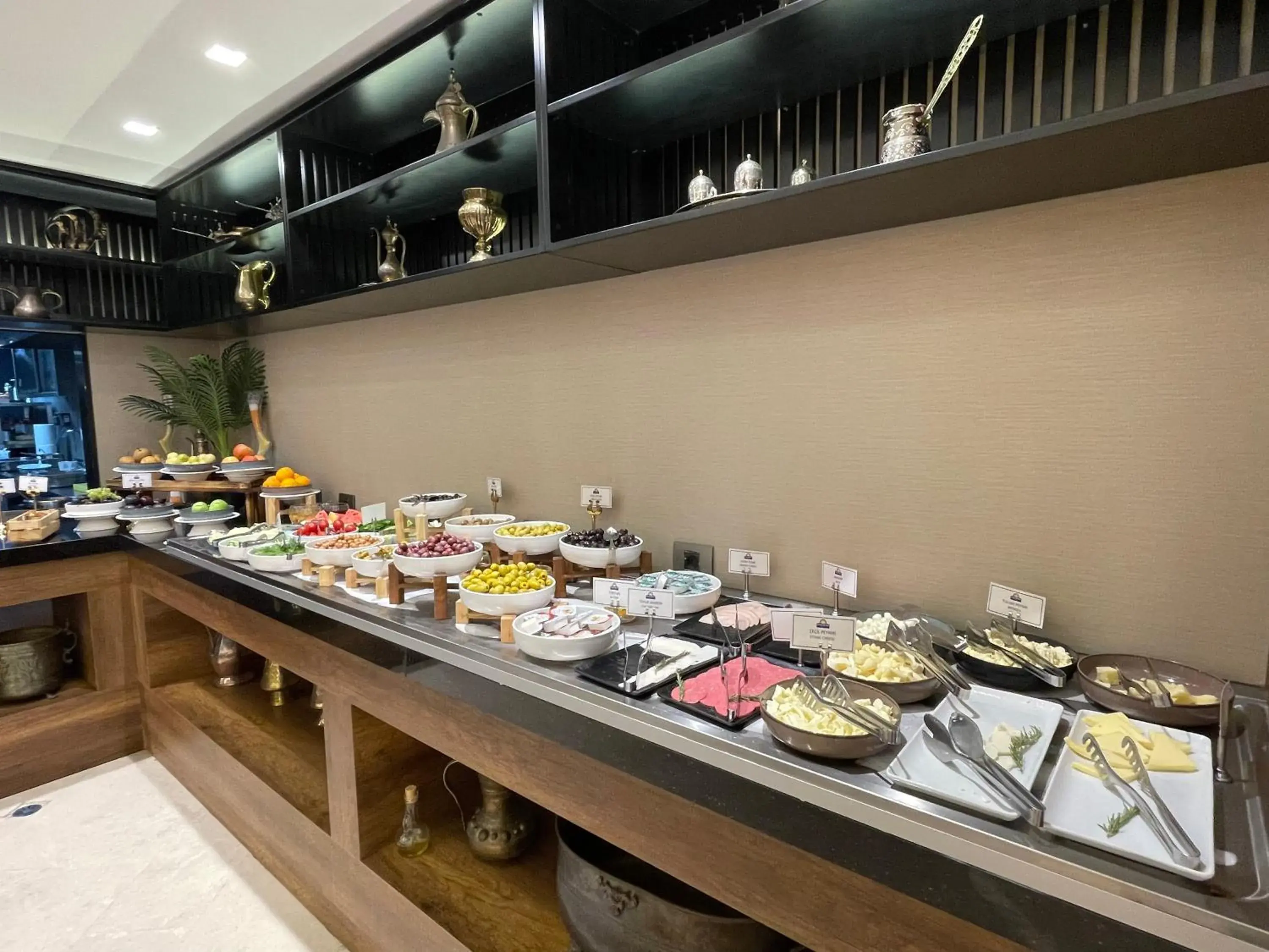 Breakfast in Days Hotel by Wyndham Istanbul Maltepe Breakfast in Days Hotel by Wyndham Istanbul Maltepe