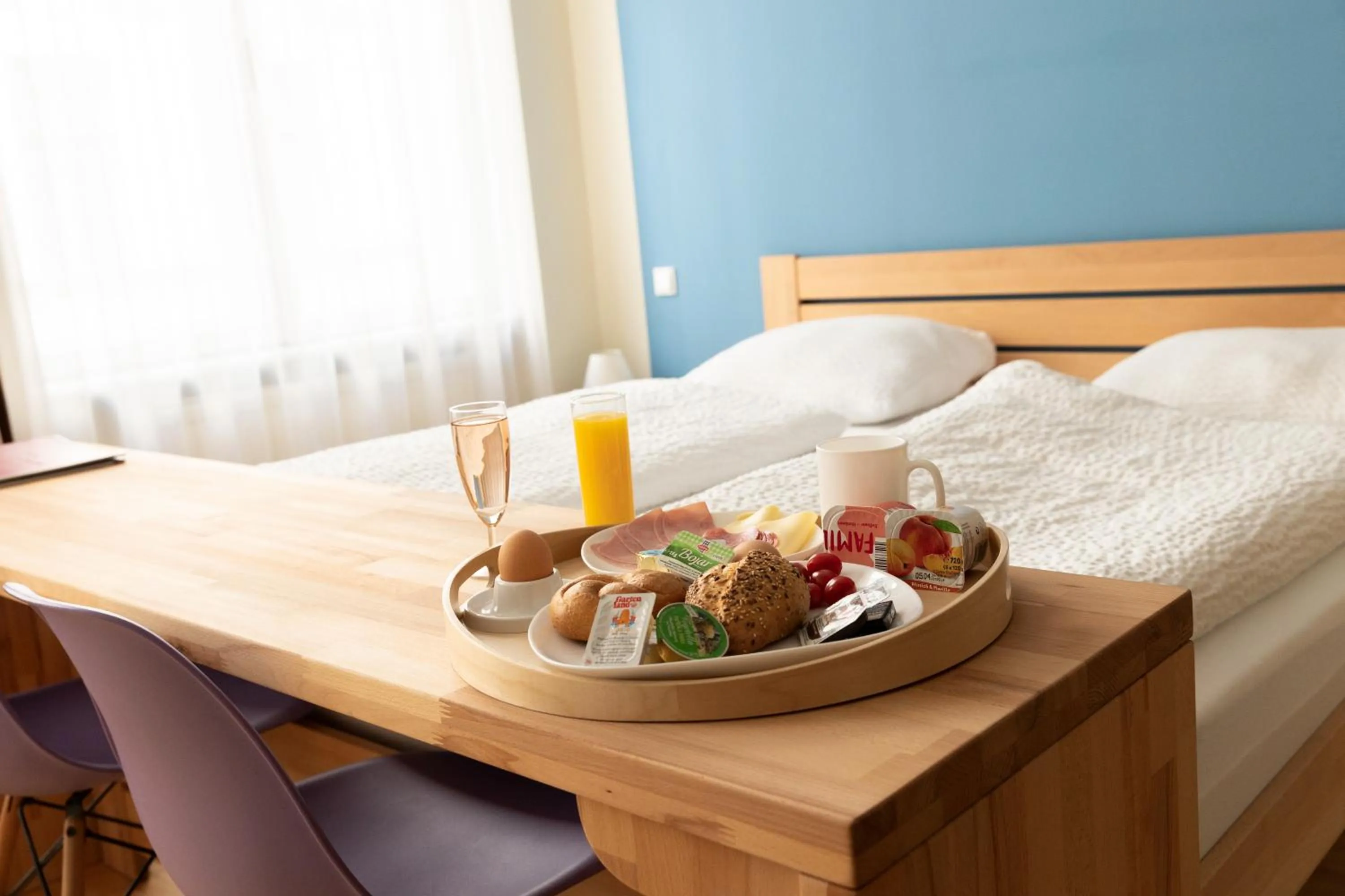 Food and drinks, Bed in Pension a und a