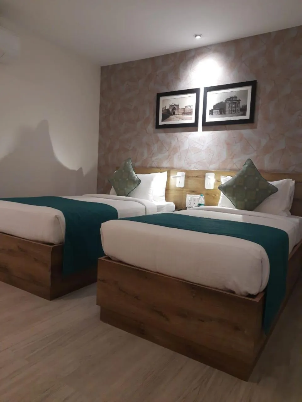 Bedroom, Bed in Regenta INN Grand Koramangala by Royal Orchid Hotels