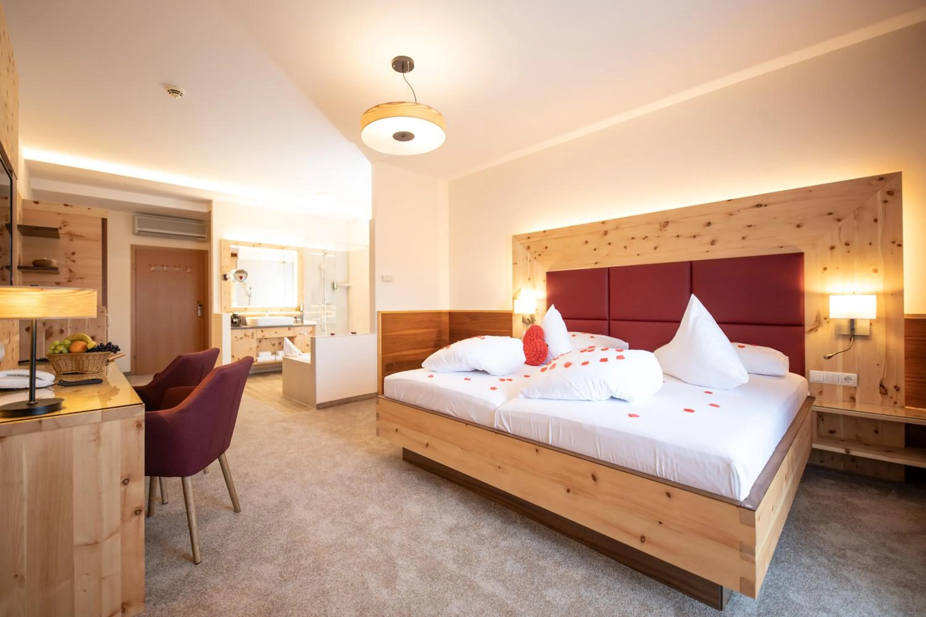 Photo of the whole room, Bed in Thermenhotel PuchasPLUS Stegersbach