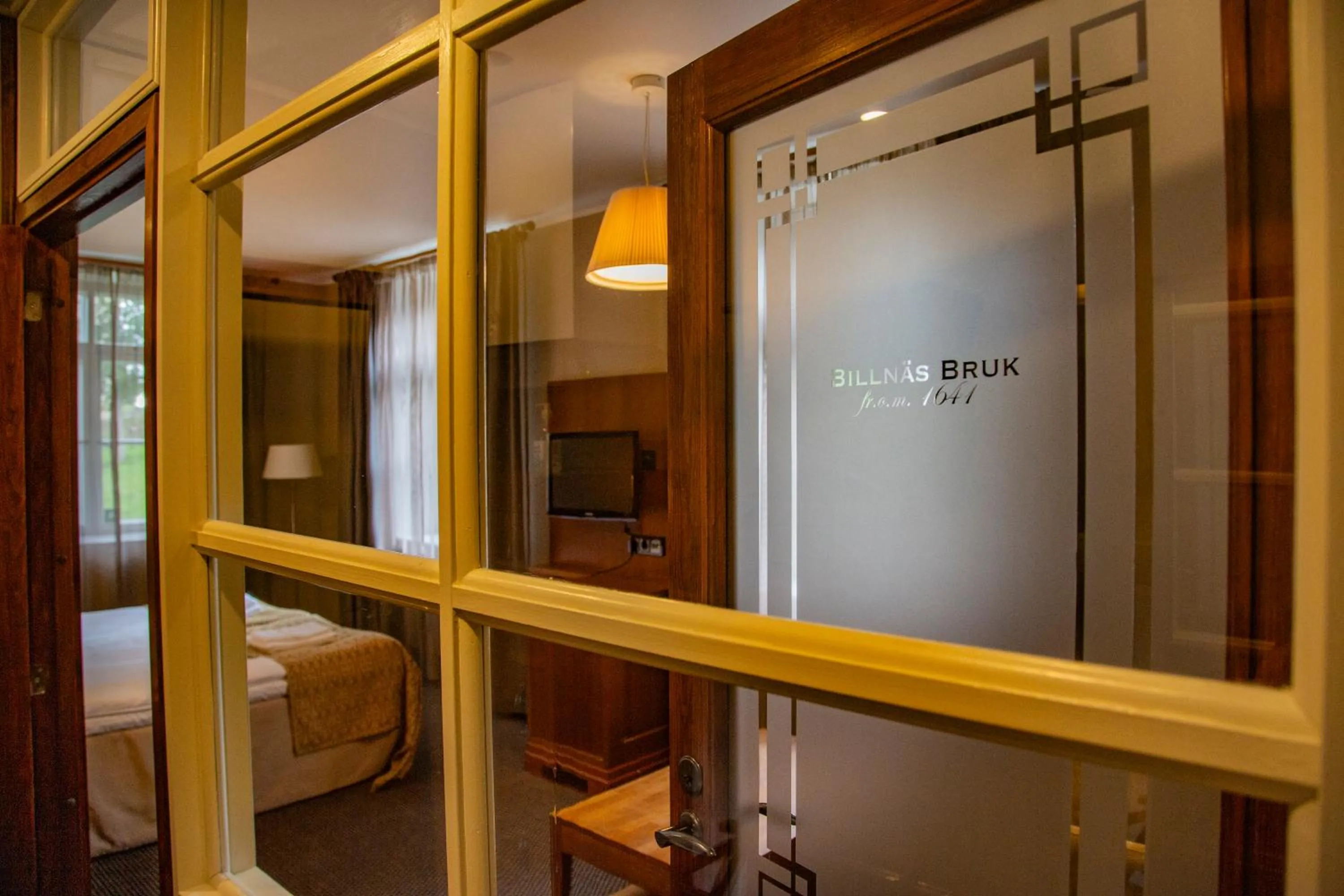 Photo of the whole room in Billnäsin ruukki