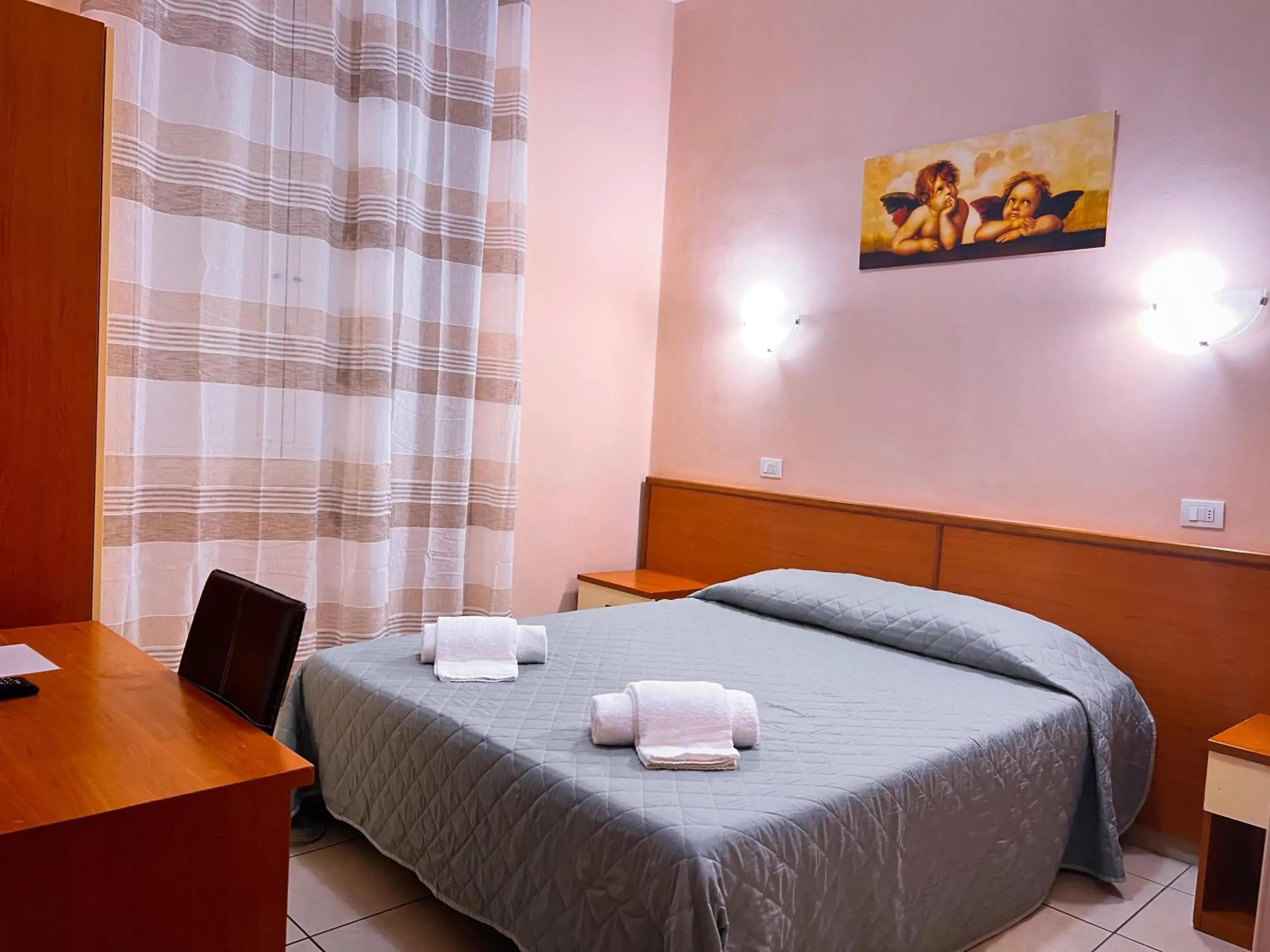 Photo of the whole room, Bed in Alius and Freerome Hotel Photo of the whole room, Bed in Alius and Freerome Hotel