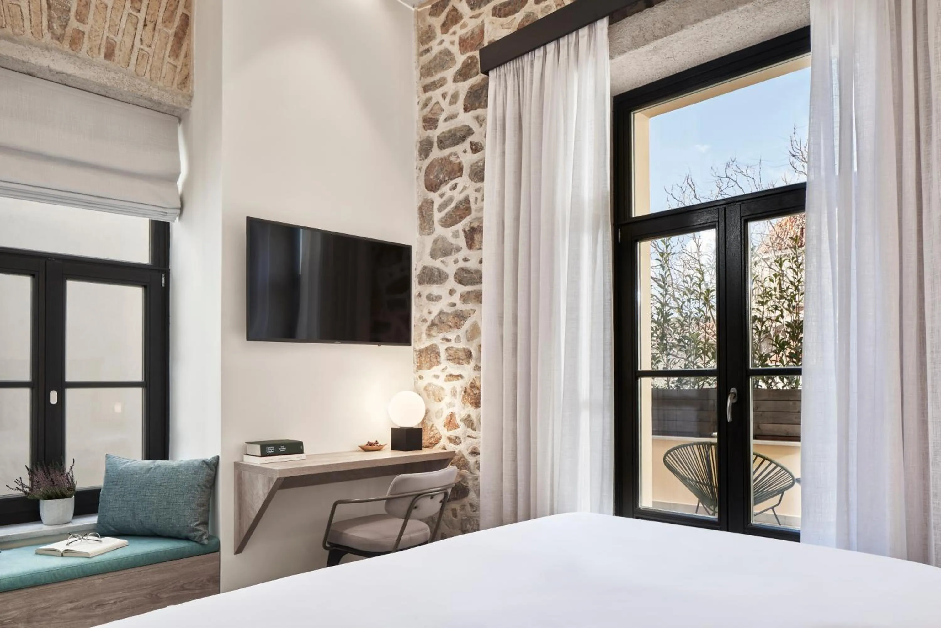 Bed in NLH MONASTIRAKI - Neighborhood Lifestyle Hotels