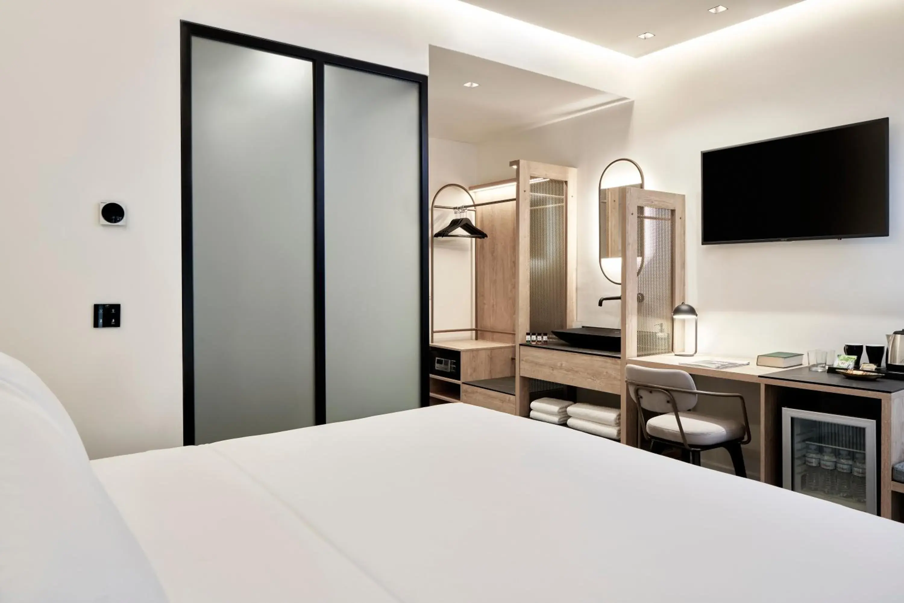 Standard Double Room in NLH MONASTIRAKI - Neighborhood Lifestyle Hotels Standard Double Room in NLH MONASTIRAKI - Neighborhood Lifestyle Hotels