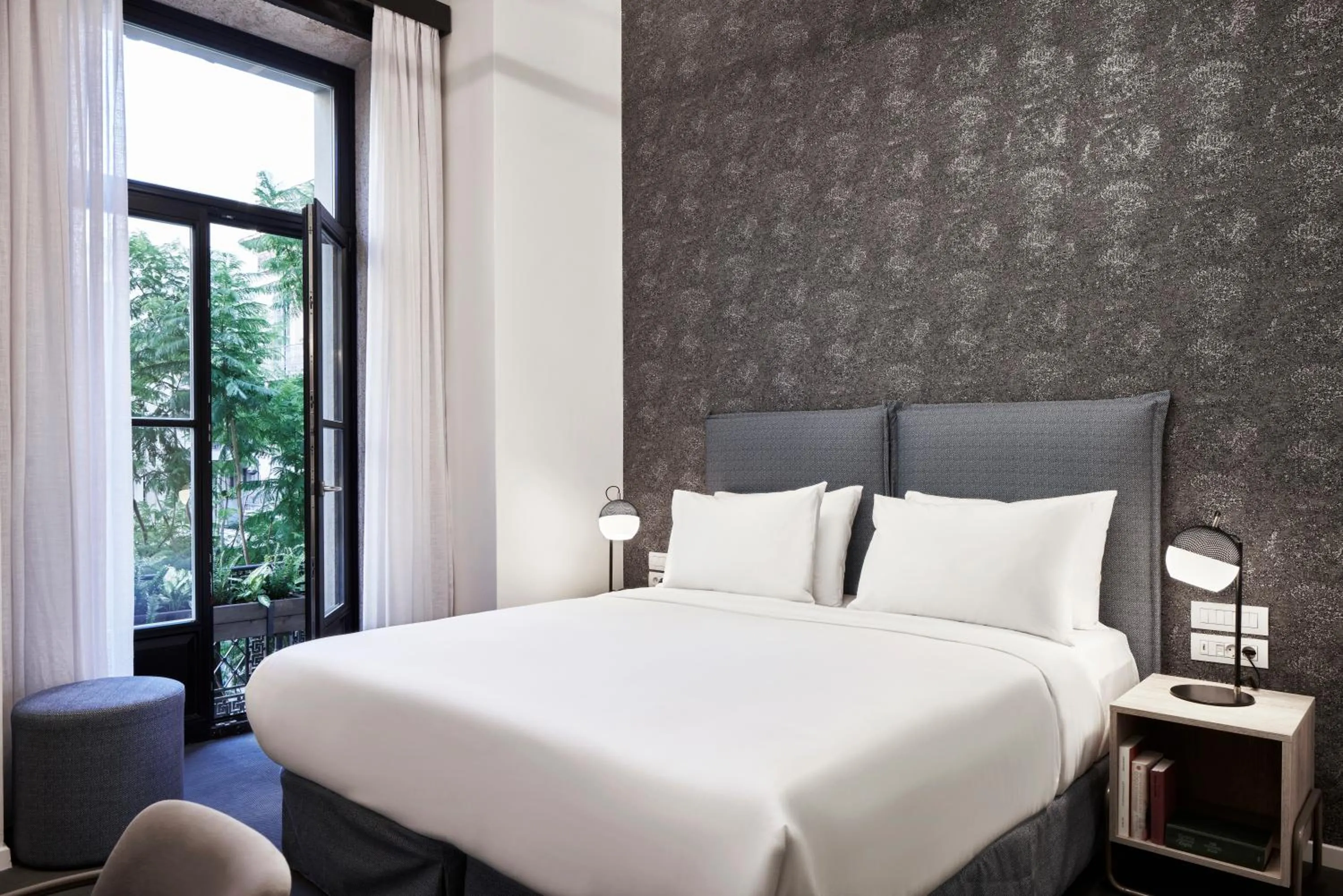 Bed in NLH MONASTIRAKI - Neighborhood Lifestyle Hotels