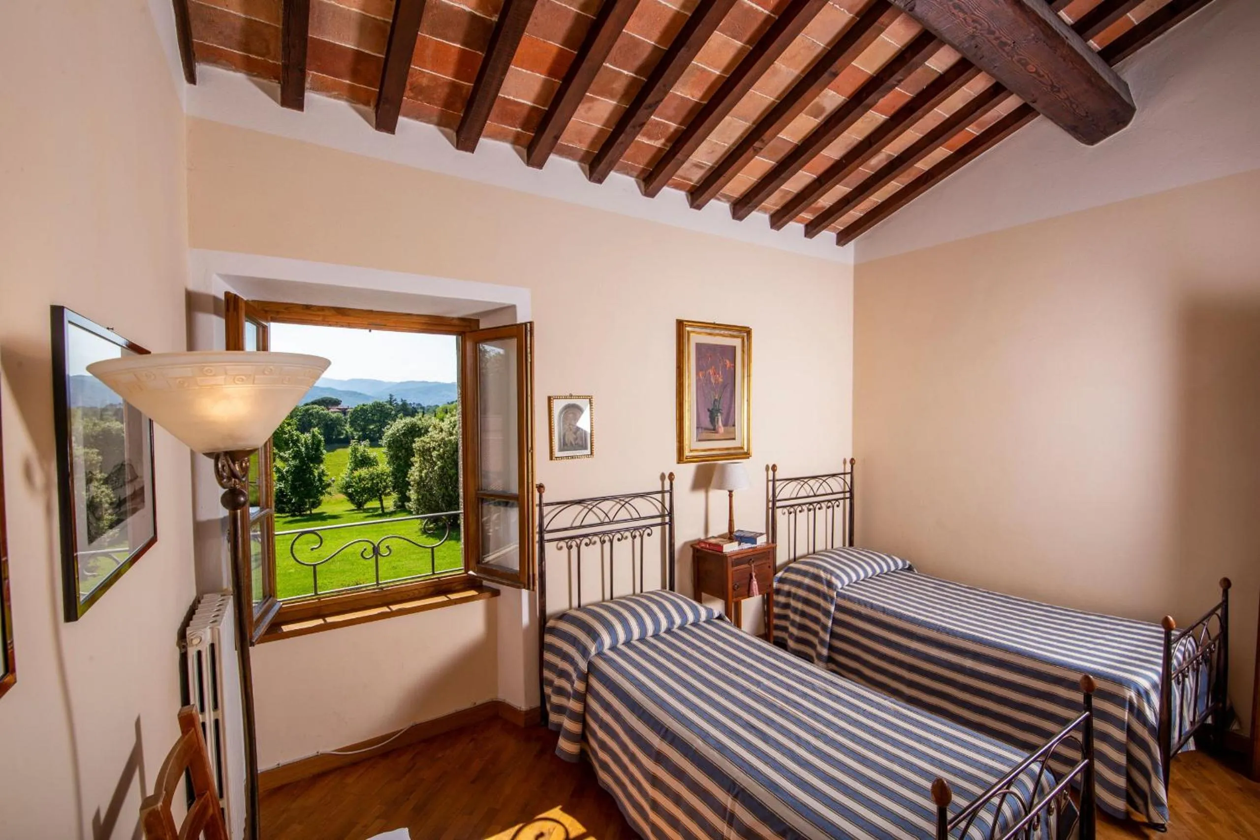 Bed in Villa la Cornice - Teloni
