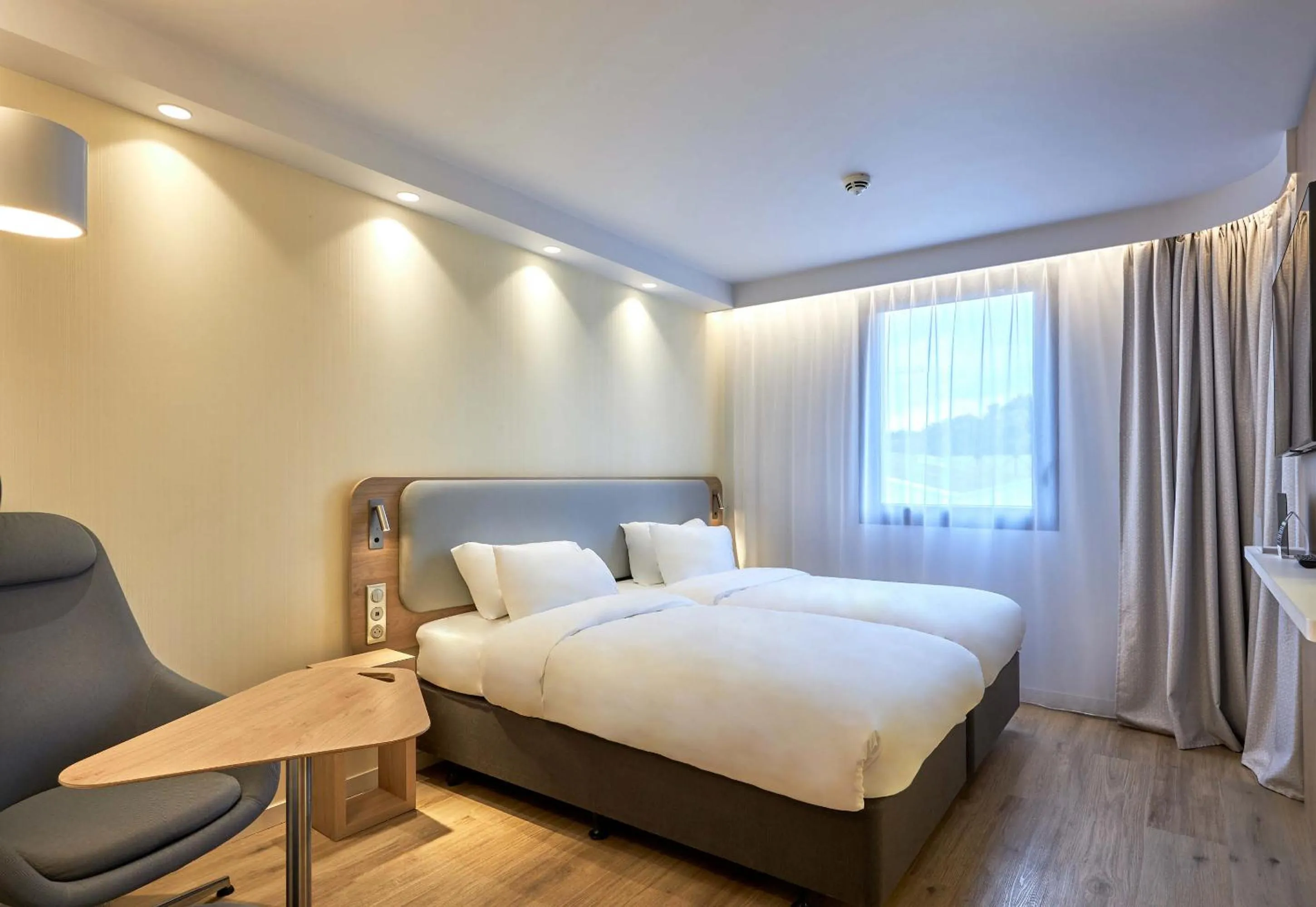 Photo of the whole room, Bed in B&B HOTEL Deauville-Touques