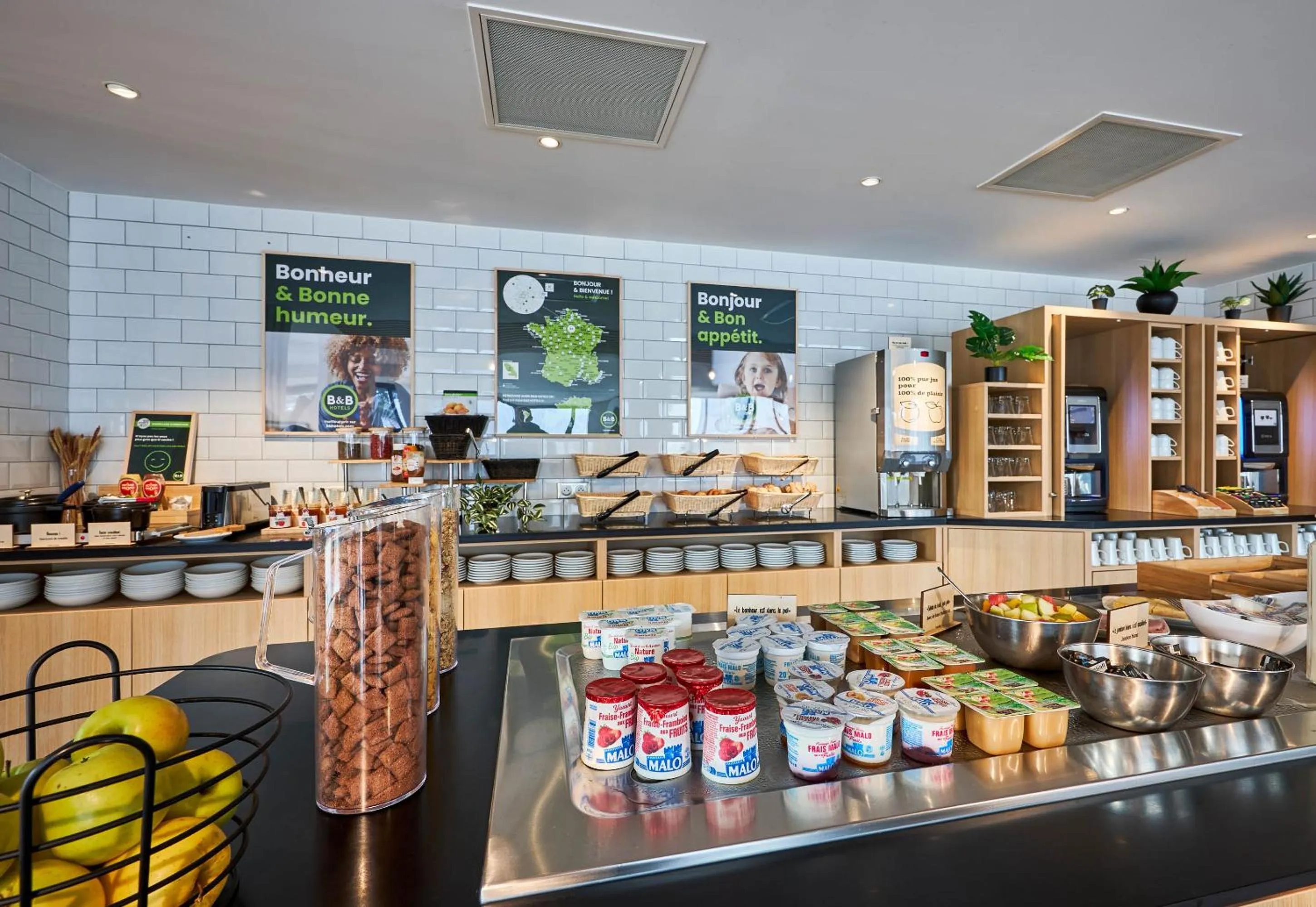 Buffet breakfast in B&B HOTEL Deauville-Touques