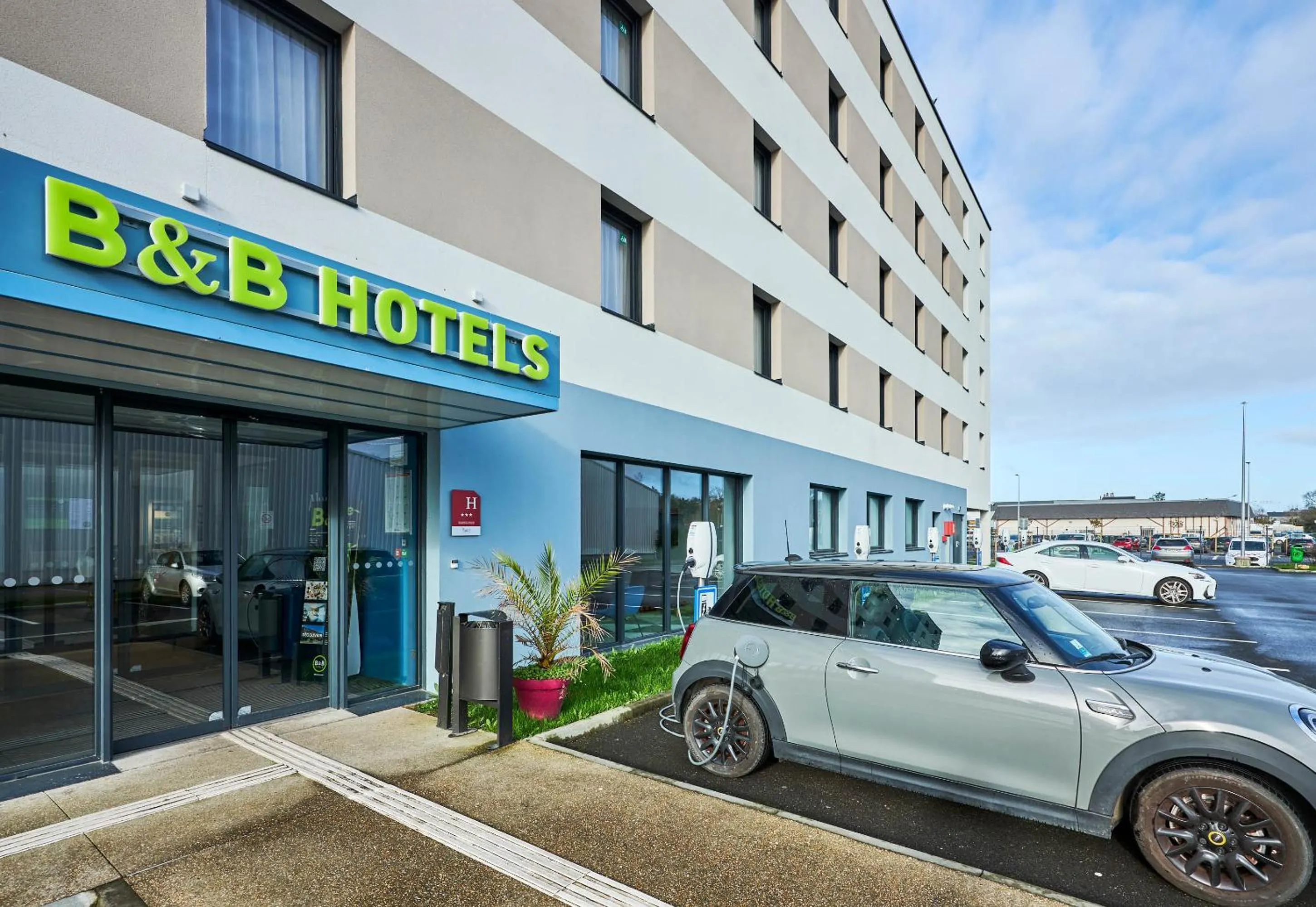 Parking in B&B HOTEL Deauville-Touques