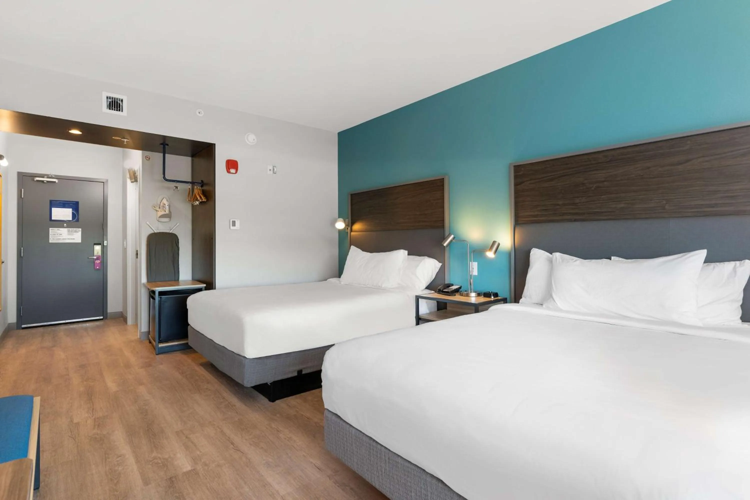 Bed in Tru By Hilton Cartersville, Ga