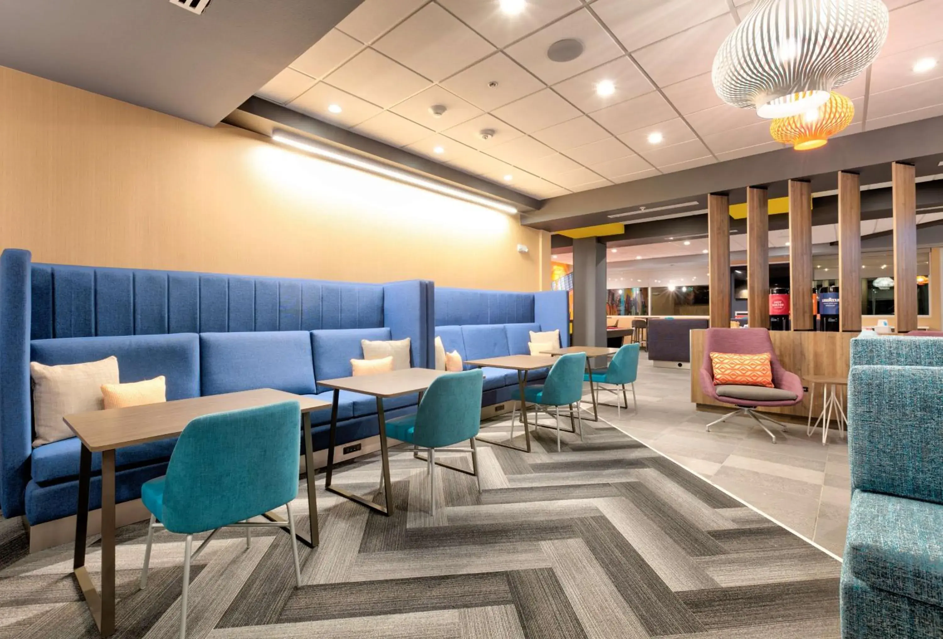 Lobby or reception in Tru By Hilton Austin Nw Arboretum, Tx Lobby or reception in Tru By Hilton Austin Nw Arboretum, Tx