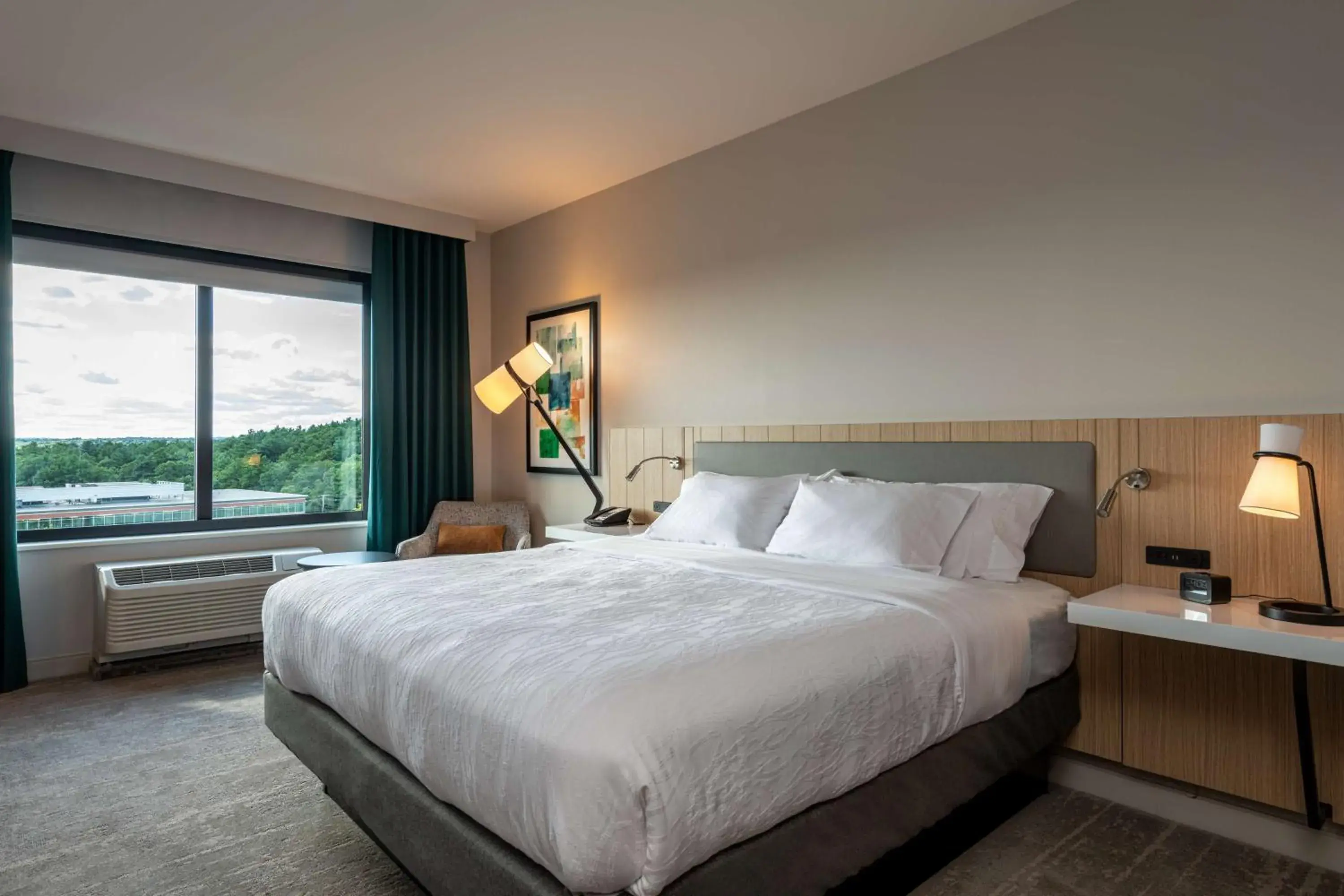 Bed in Hilton Garden Inn Boston Canton, Ma Bed in Hilton Garden Inn Boston Canton, Ma