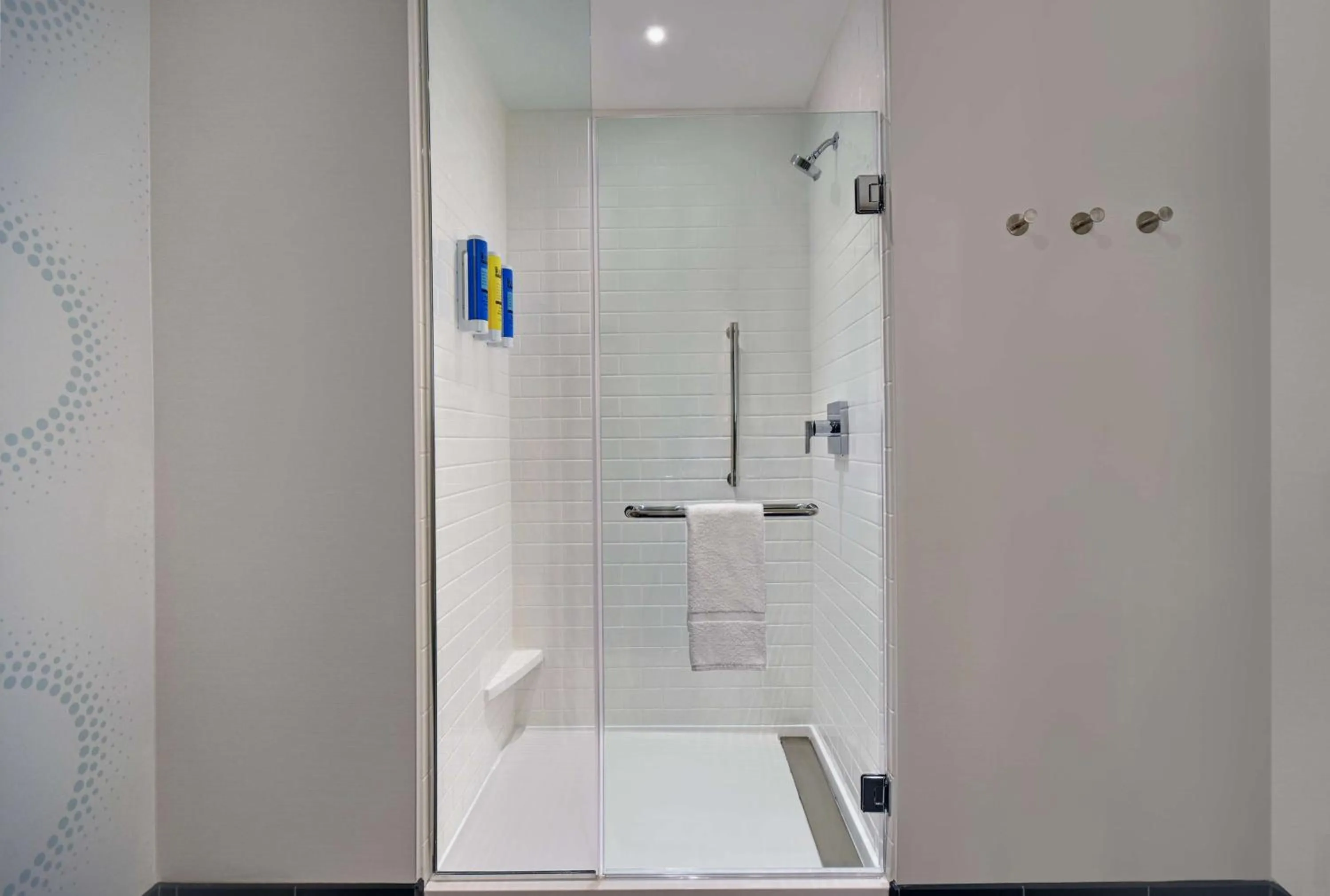 Bathroom in Tru By Hilton Troy Detroit, Mi