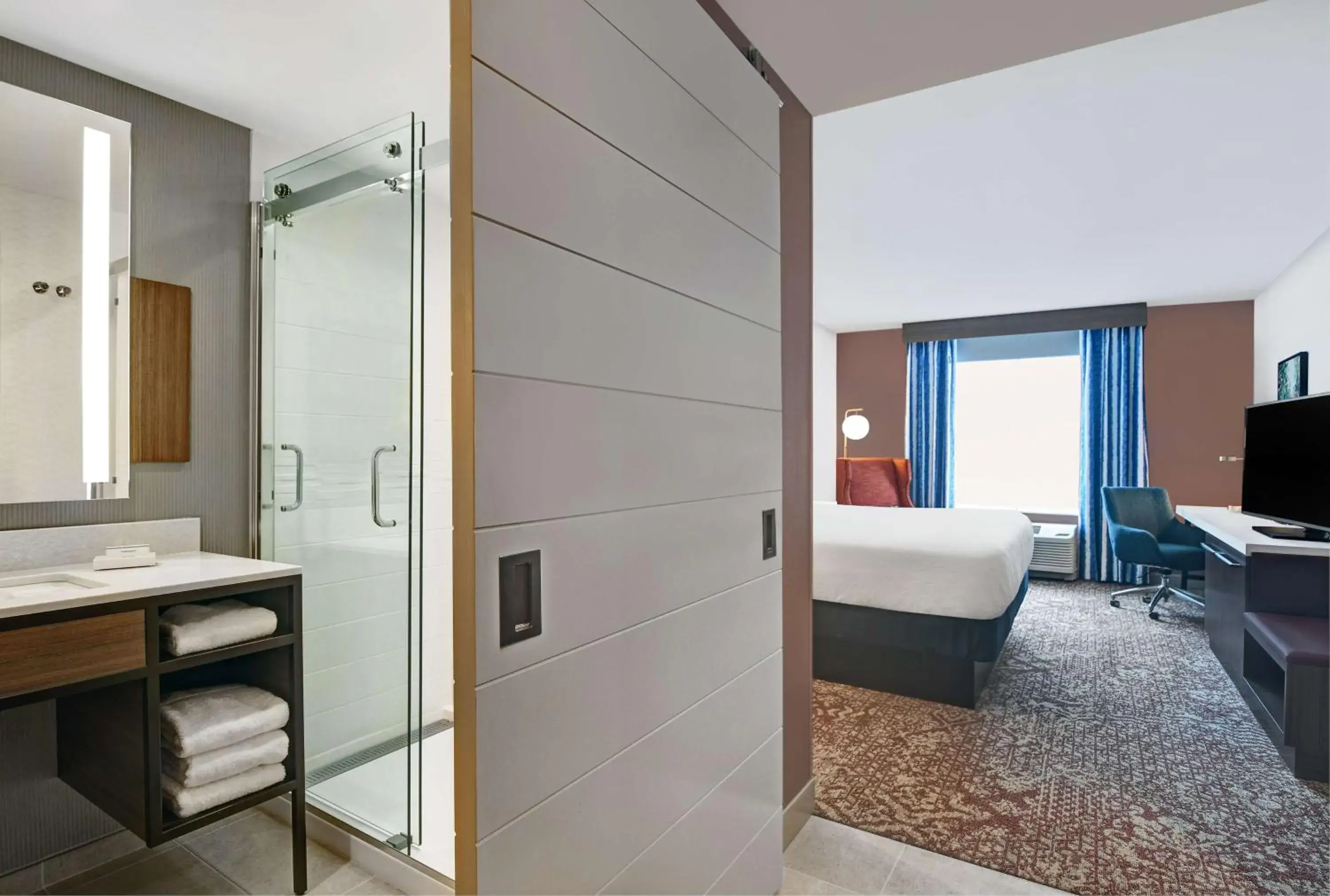 Bedroom, Bed in Hilton Garden Inn Madison Huntsville Airport Bedroom, Bed in Hilton Garden Inn Madison Huntsville Airport