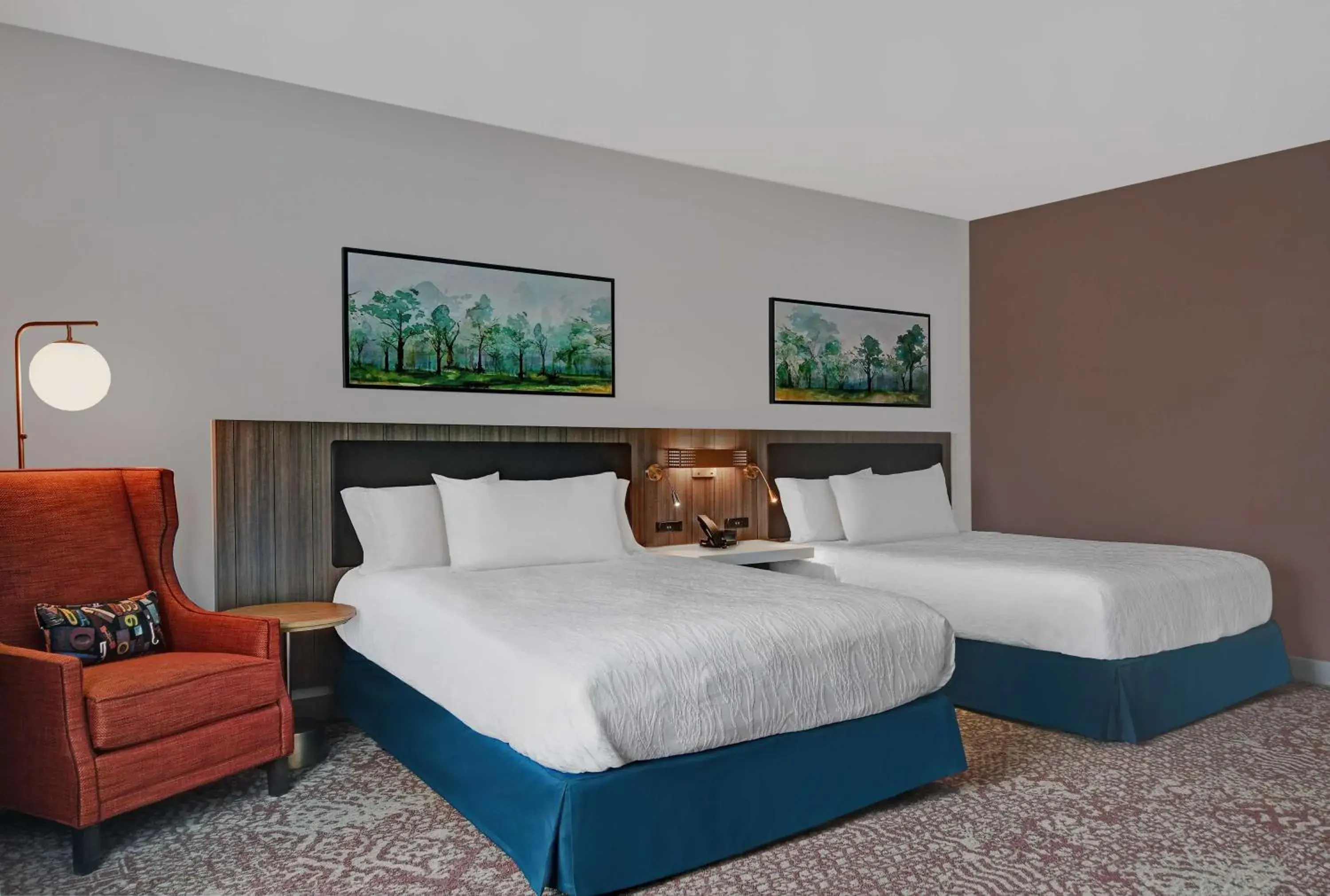 Deluxe Queen Room with Two Queen Beds in Hilton Garden Inn Madison Huntsville Airport Deluxe Queen Room with Two Queen Beds in Hilton Garden Inn Madison Huntsville Airport