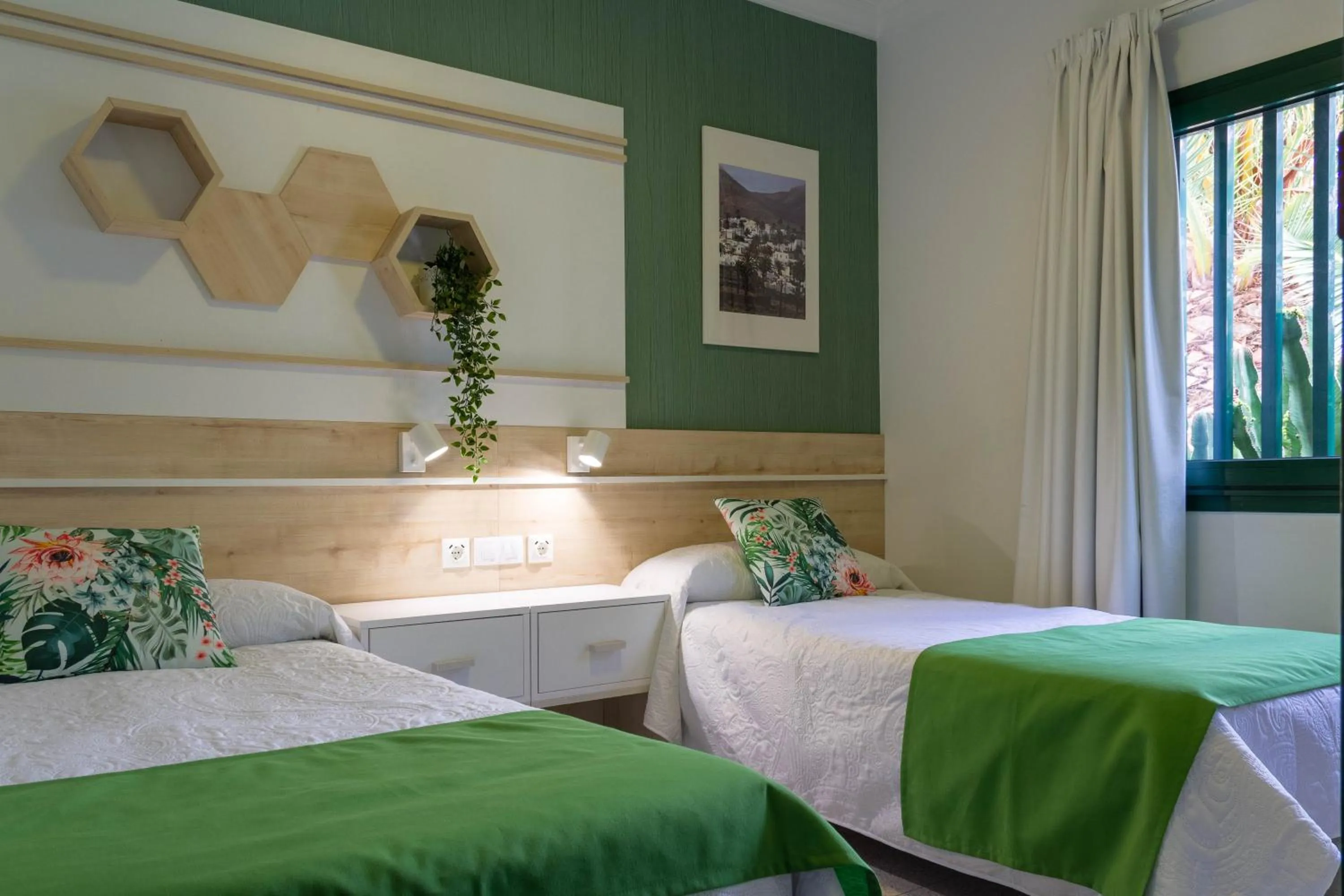 Bedroom, Bed in Apartamentos La Tegala