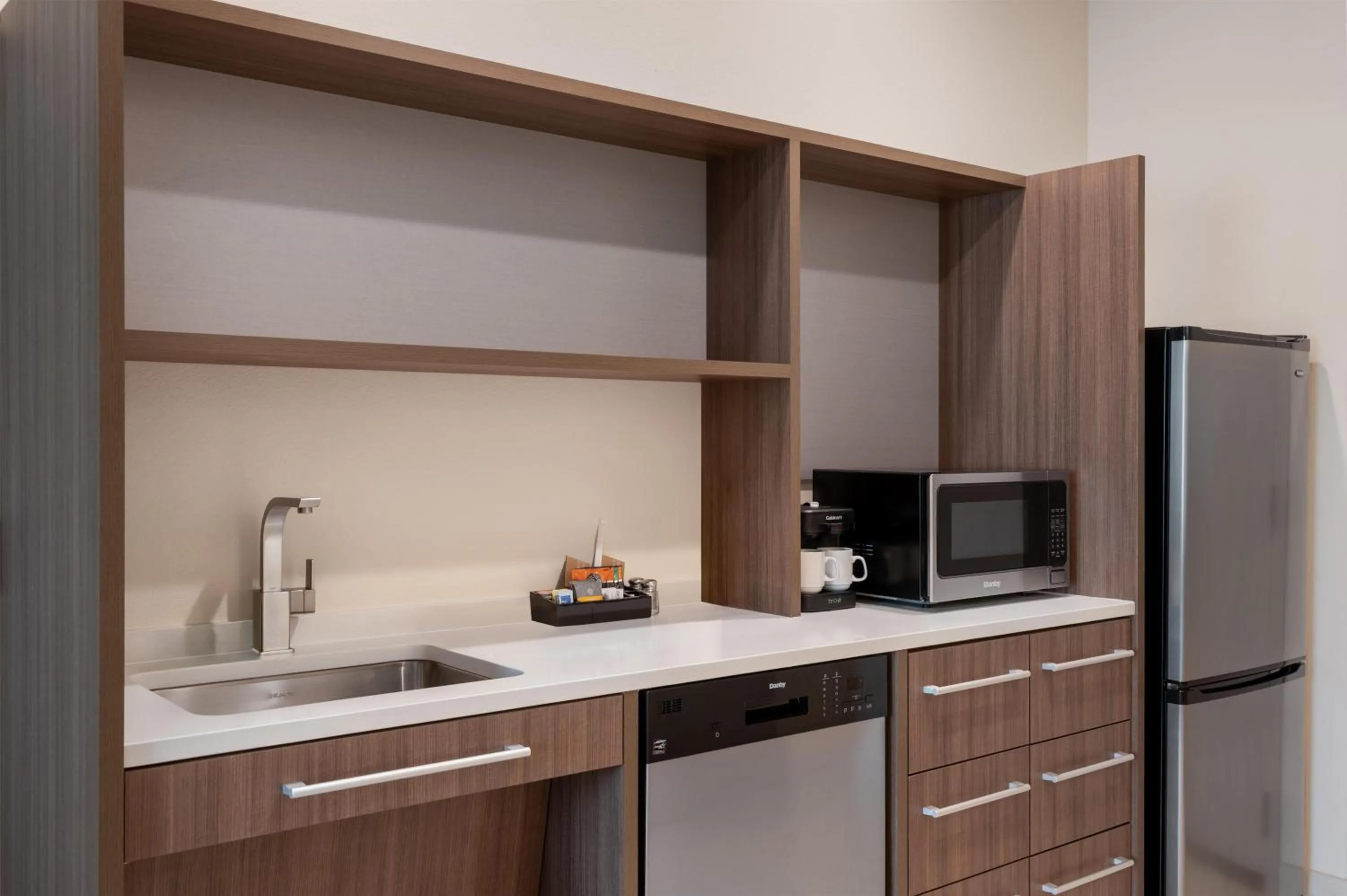 Kitchen or kitchenette in Home2 Suites By Hilton Salem