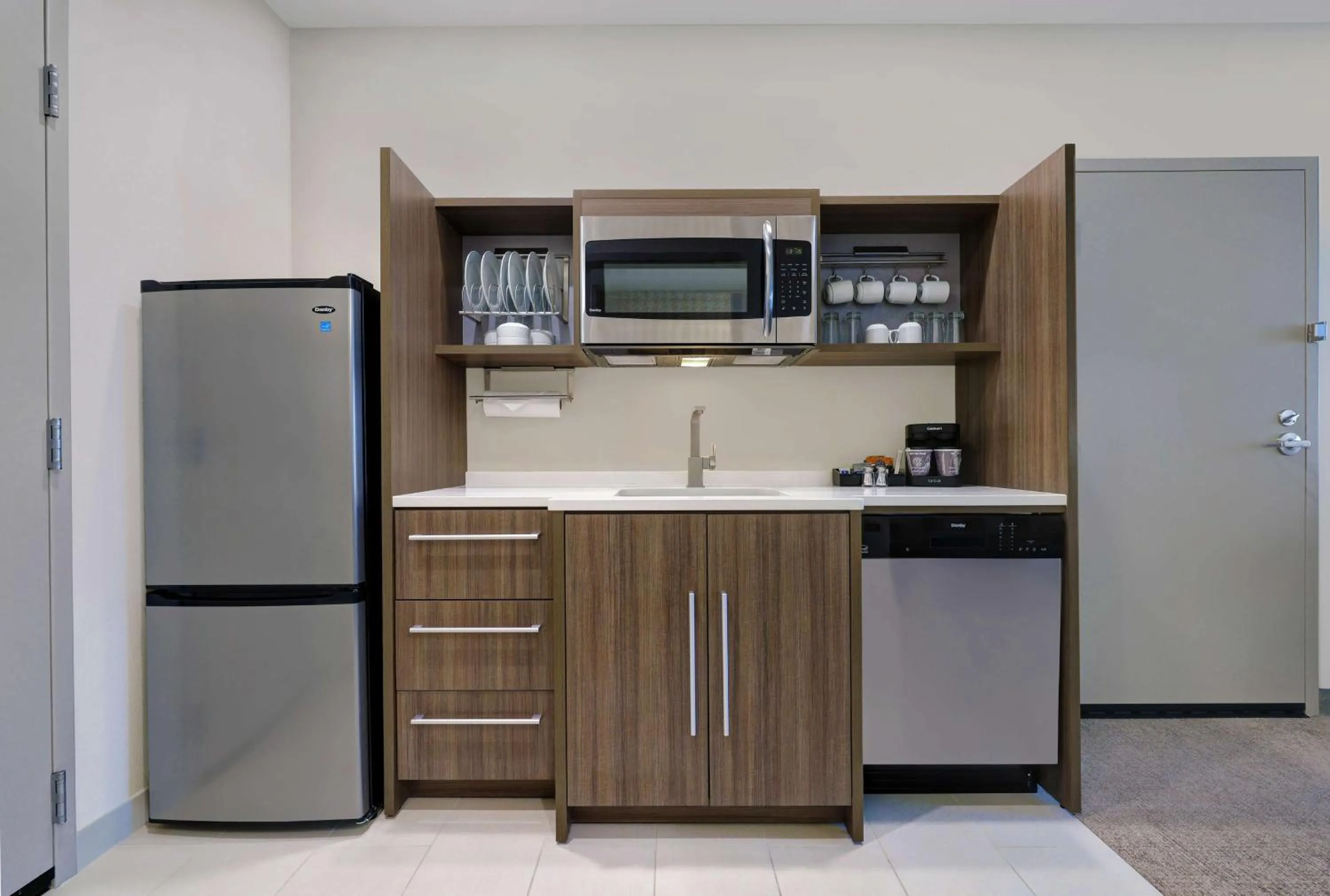 Kitchen or kitchenette in Home2 Suites By Hilton Salem
