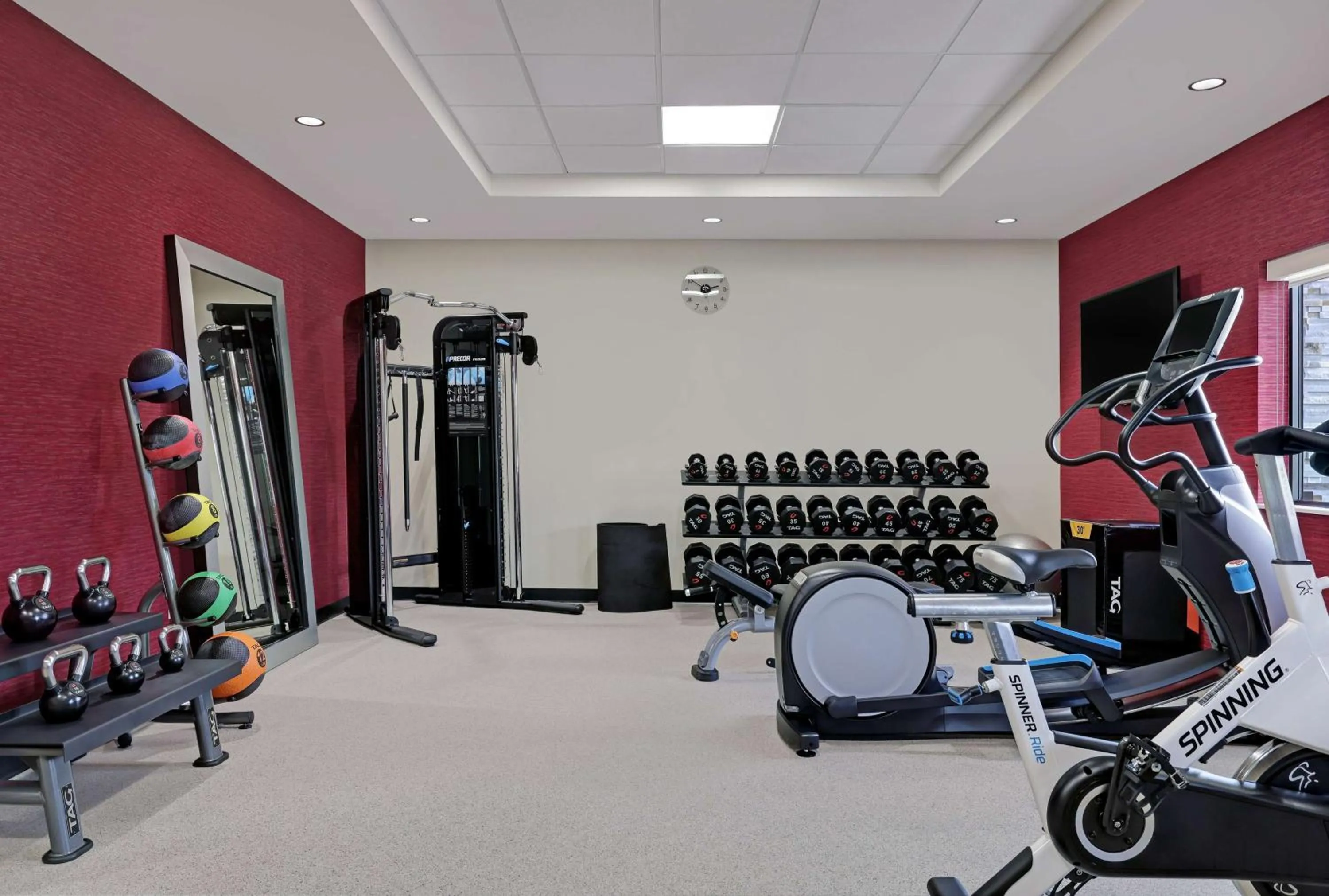Fitness centre/facilities in Home2 Suites By Hilton Salem