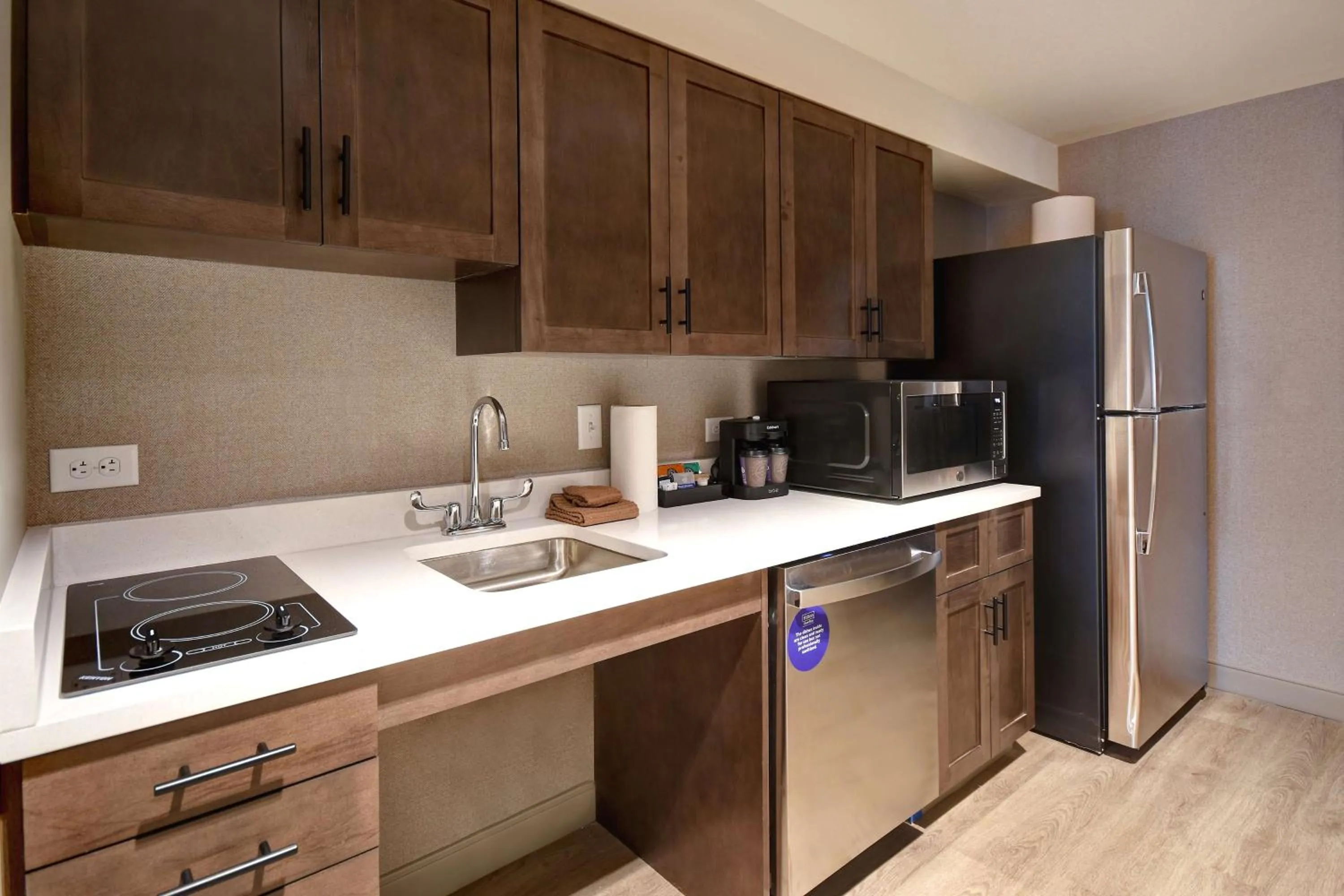 Kitchen or kitchenette in Homewood Suites by Hilton Tuscaloosa Downtown- Near Univ of Alabama