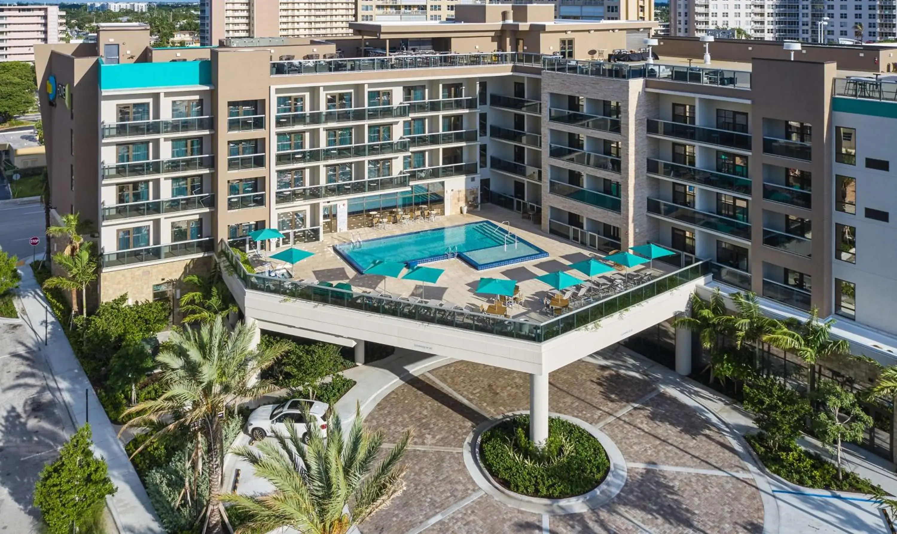 Property building in Home2 Suites By Hilton Pompano Beach Pier, Fl Property building in Home2 Suites By Hilton Pompano Beach Pier, Fl