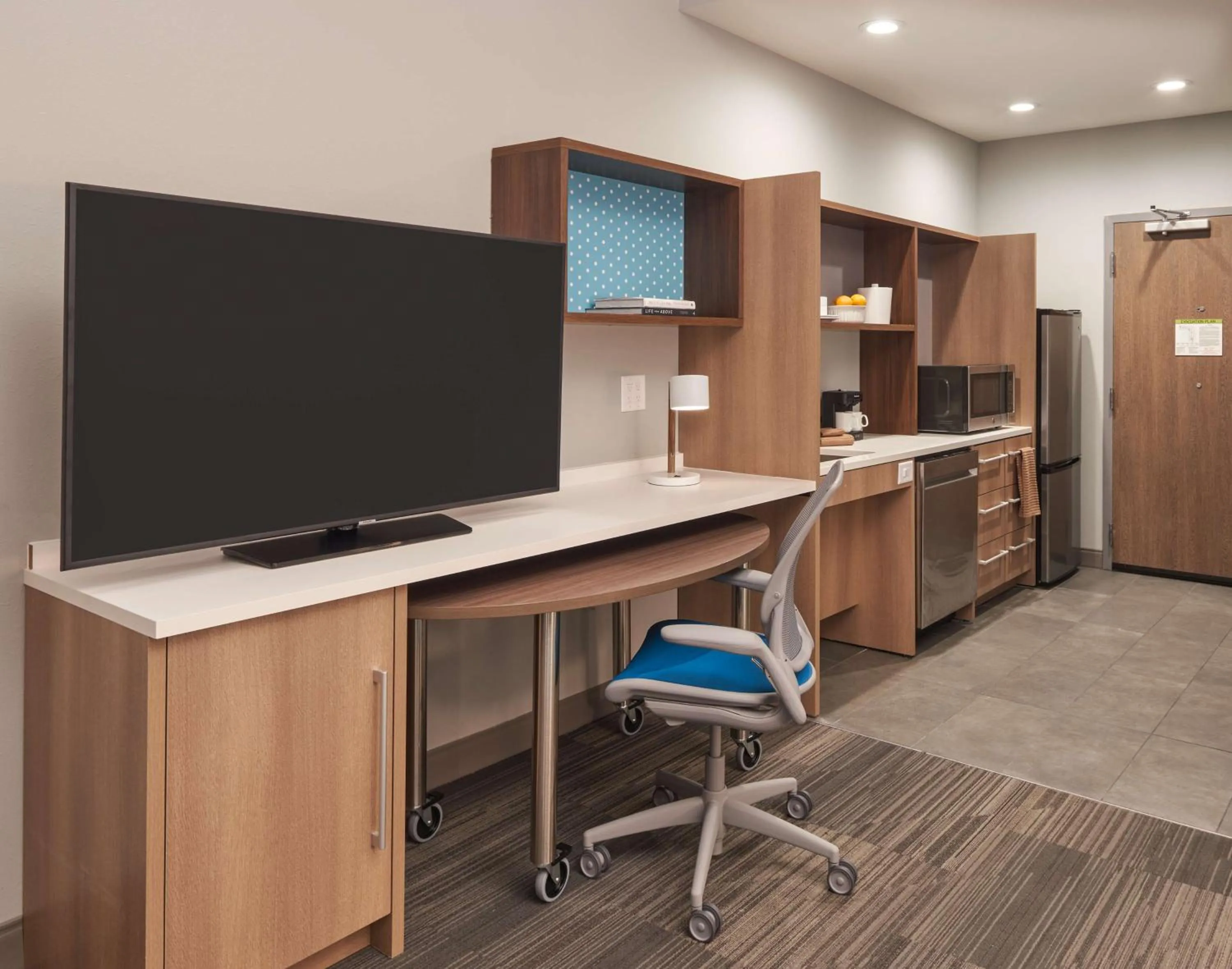 Bedroom in Home2 Suites By Hilton Pompano Beach Pier, Fl