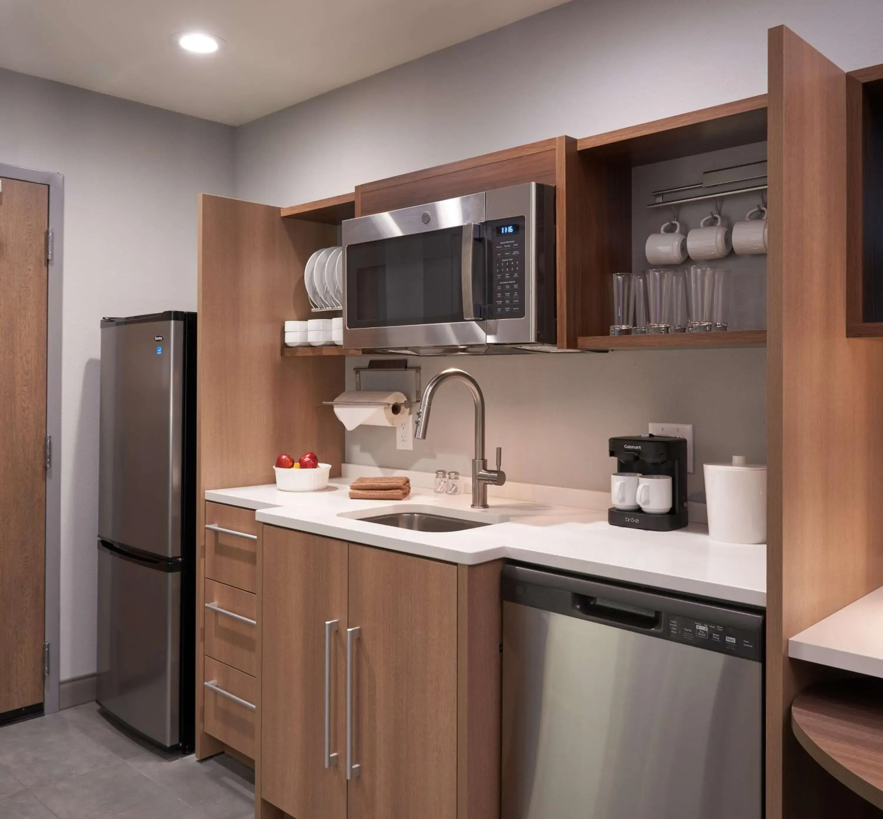 Queen Studio Suite with Partial Ocean View - Hearing Accessible/Non-Smoking in Home2 Suites By Hilton Pompano Beach Pier, Fl Queen Studio Suite with Partial Ocean View - Hearing Accessible/Non-Smoking in Home2 Suites By Hilton Pompano Beach Pier, Fl