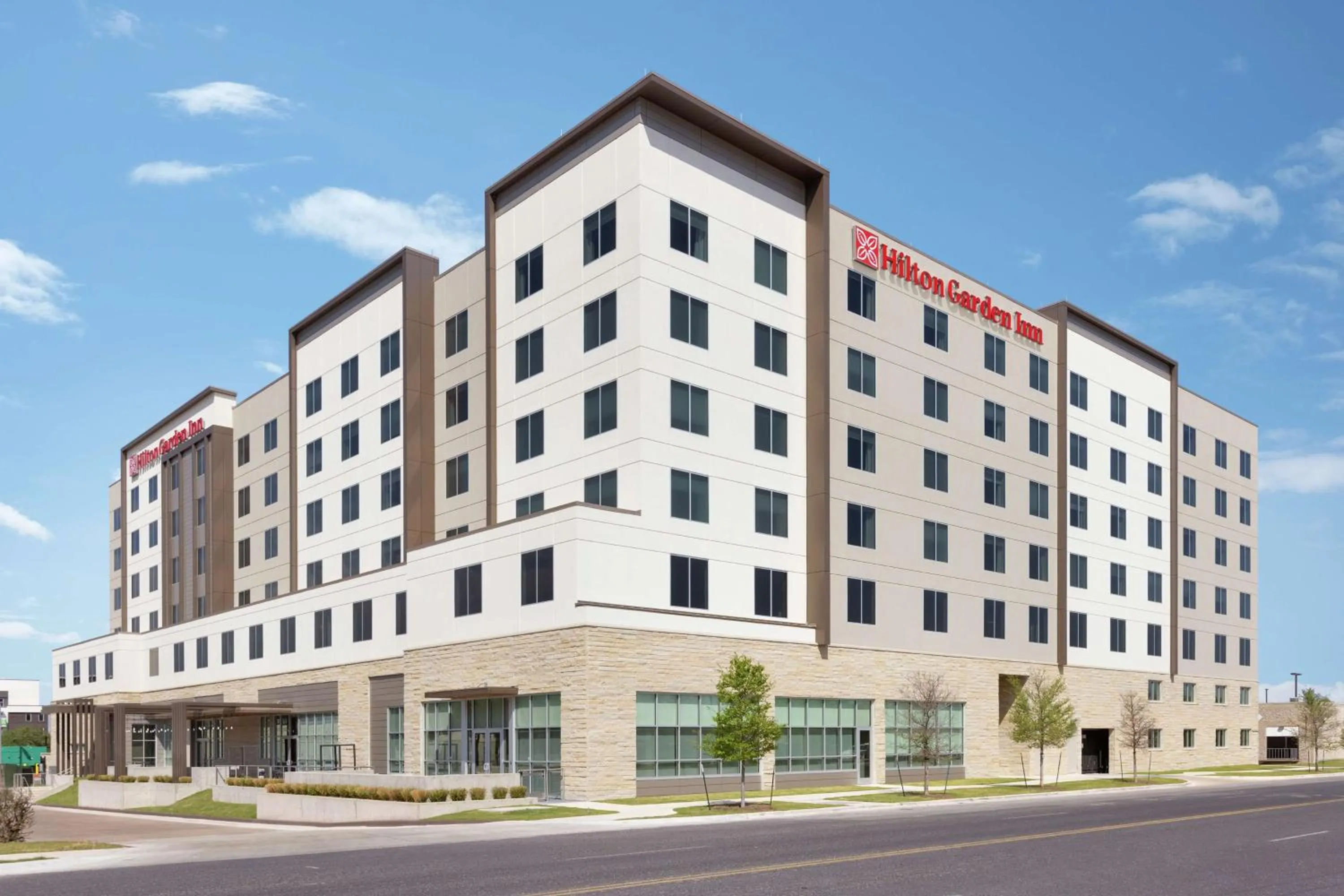 Property building in Hilton Garden Inn Austin North-Near the Domain, TX
