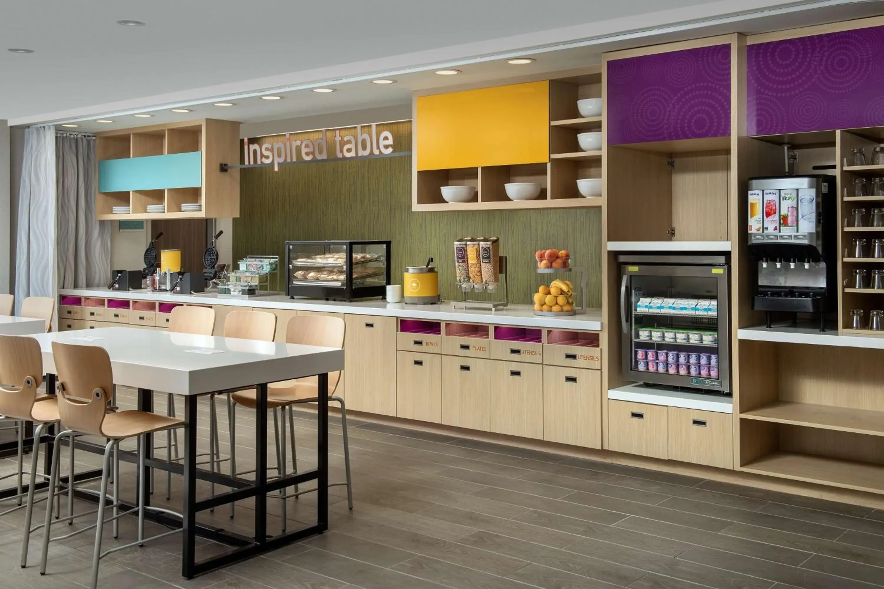 Breakfast in Home2 Suites By Hilton Columbus Polaris Breakfast in Home2 Suites By Hilton Columbus Polaris