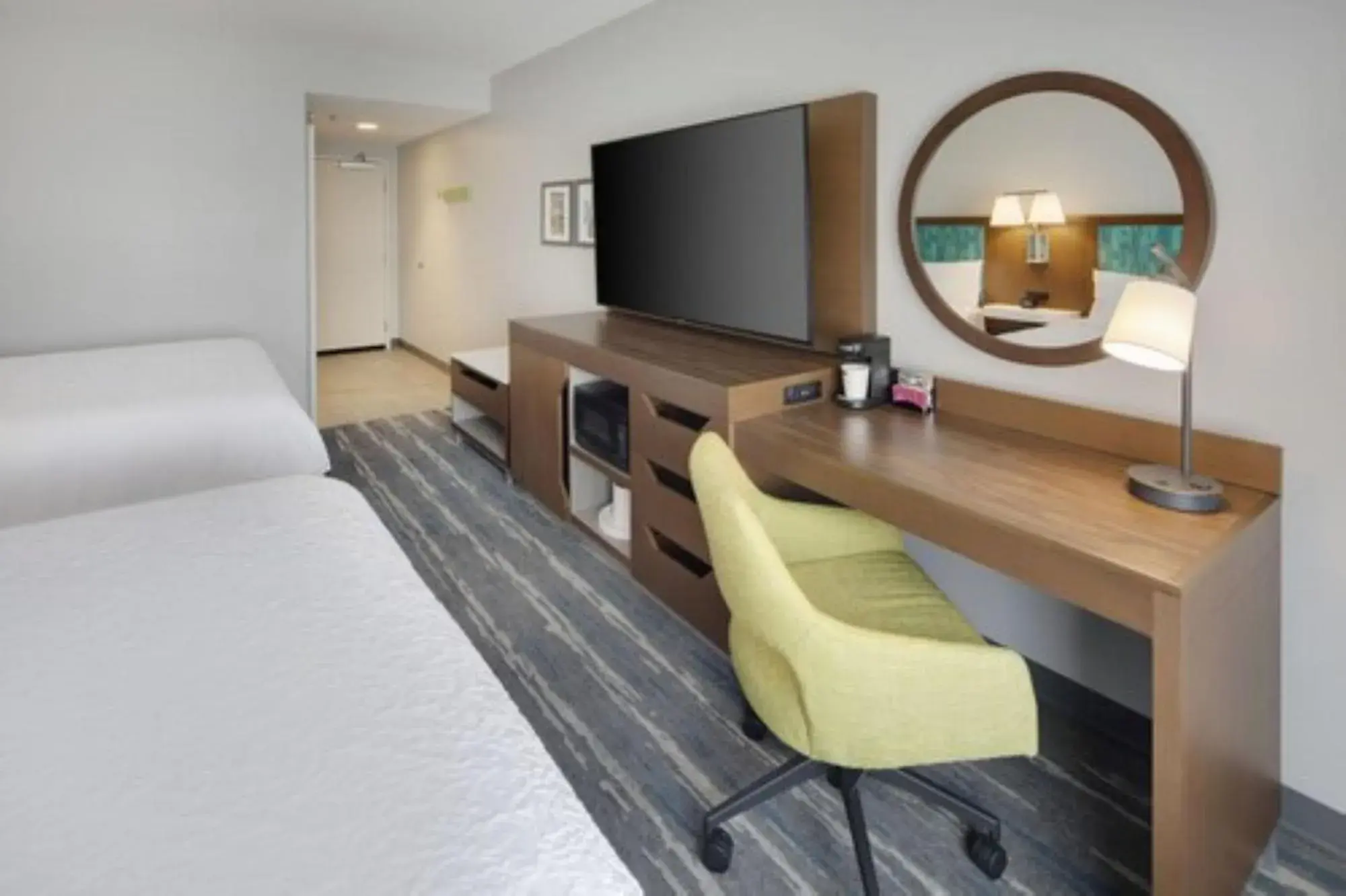 Bed in Hampton Inn & Suites Richmond Short Pump, Va Bed in Hampton Inn & Suites Richmond Short Pump, Va