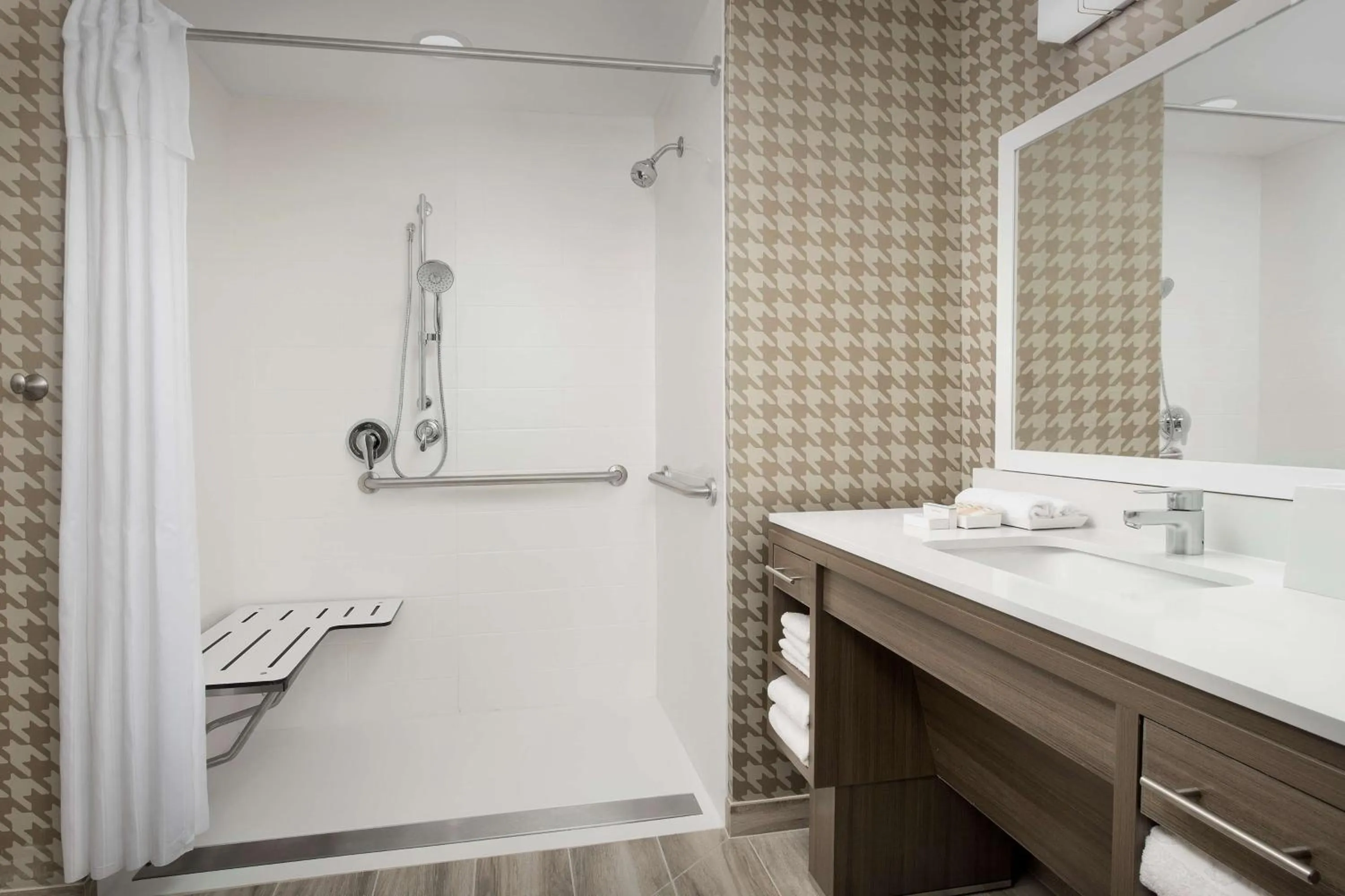 Bathroom in Home2 Suites By Hilton Tampa Westshore Airport, Fl