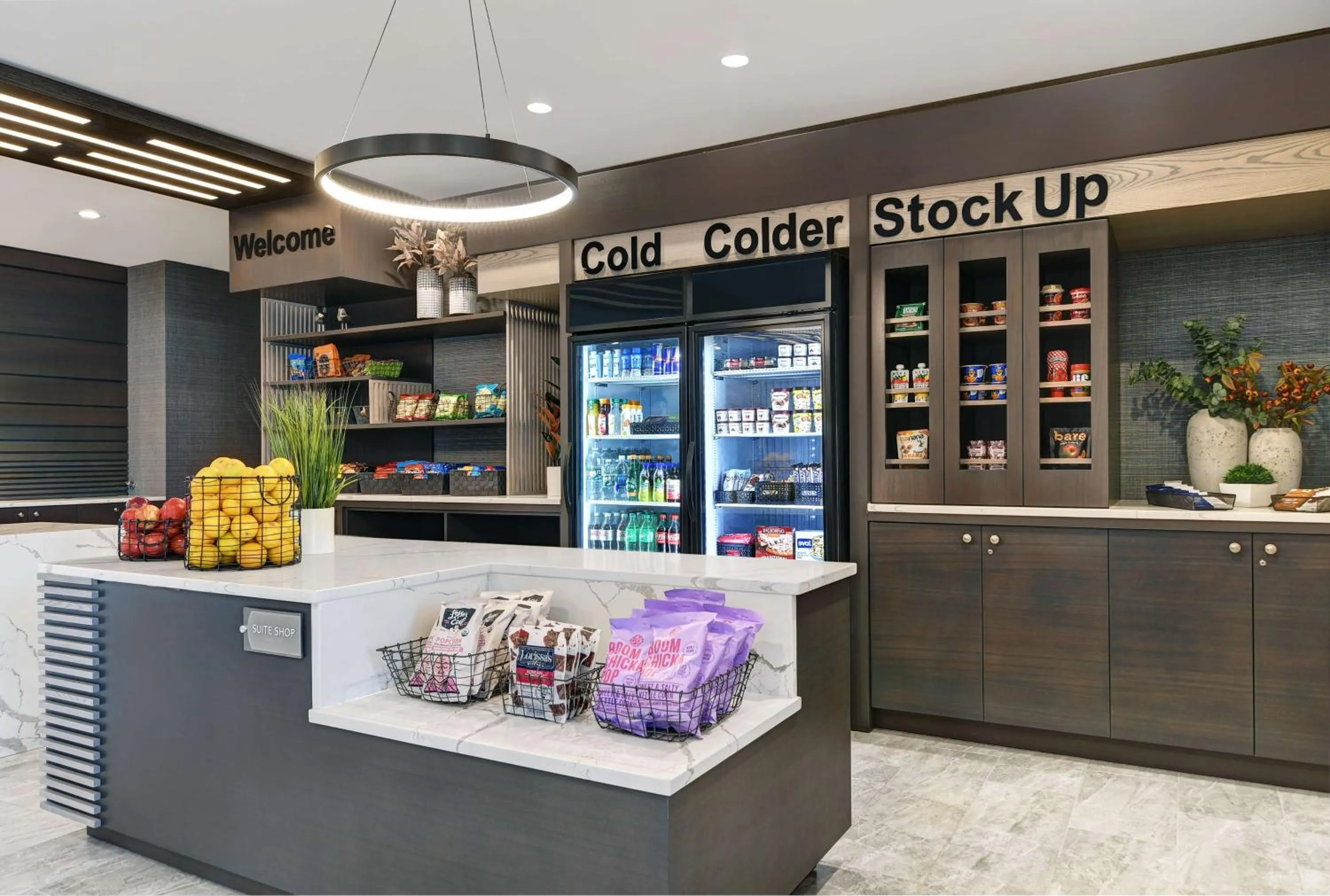 Restaurant/places to eat in Homewood Suites By Hilton Edison Woodbridge, NJ