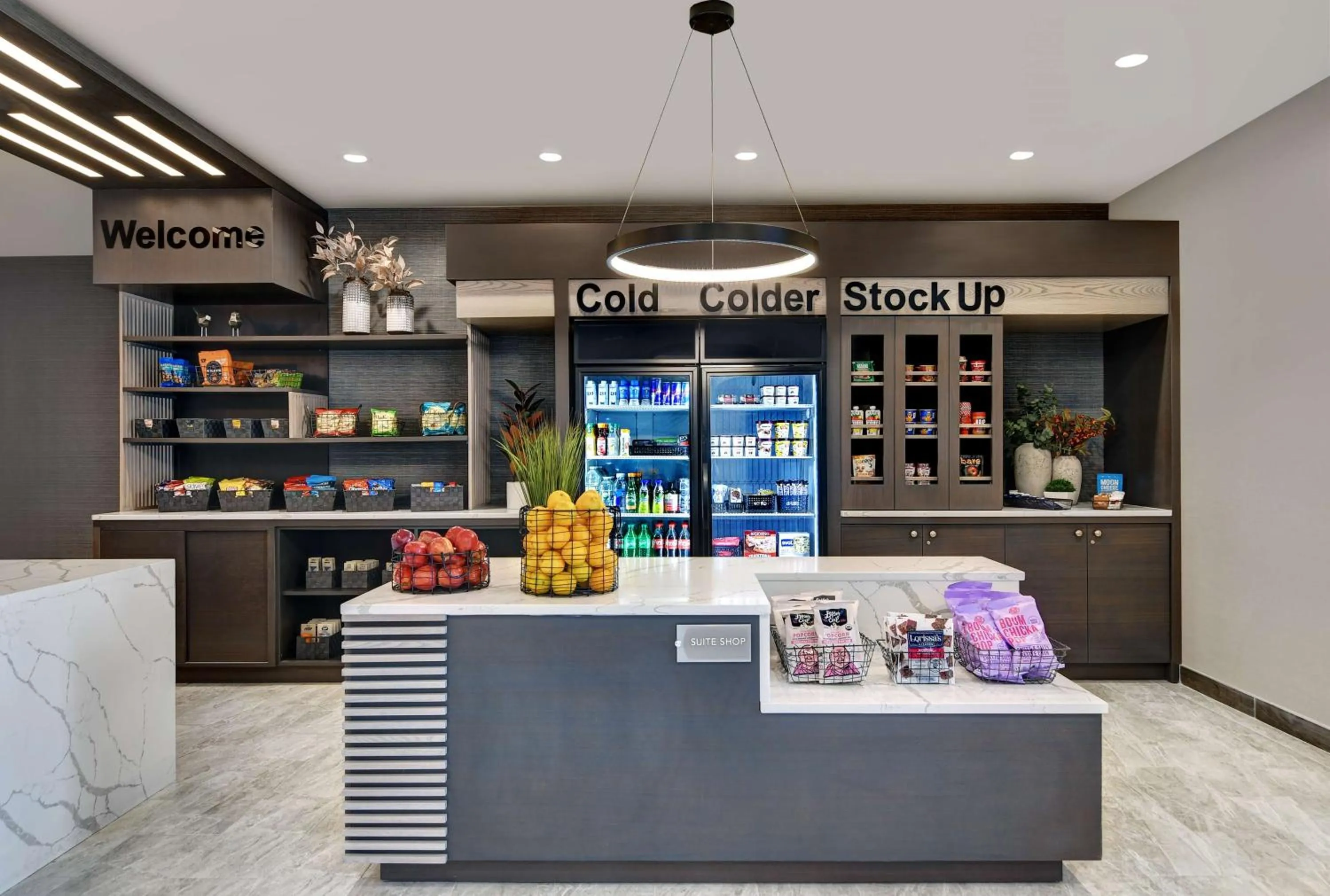 Restaurant/places to eat in Homewood Suites By Hilton Edison Woodbridge, NJ