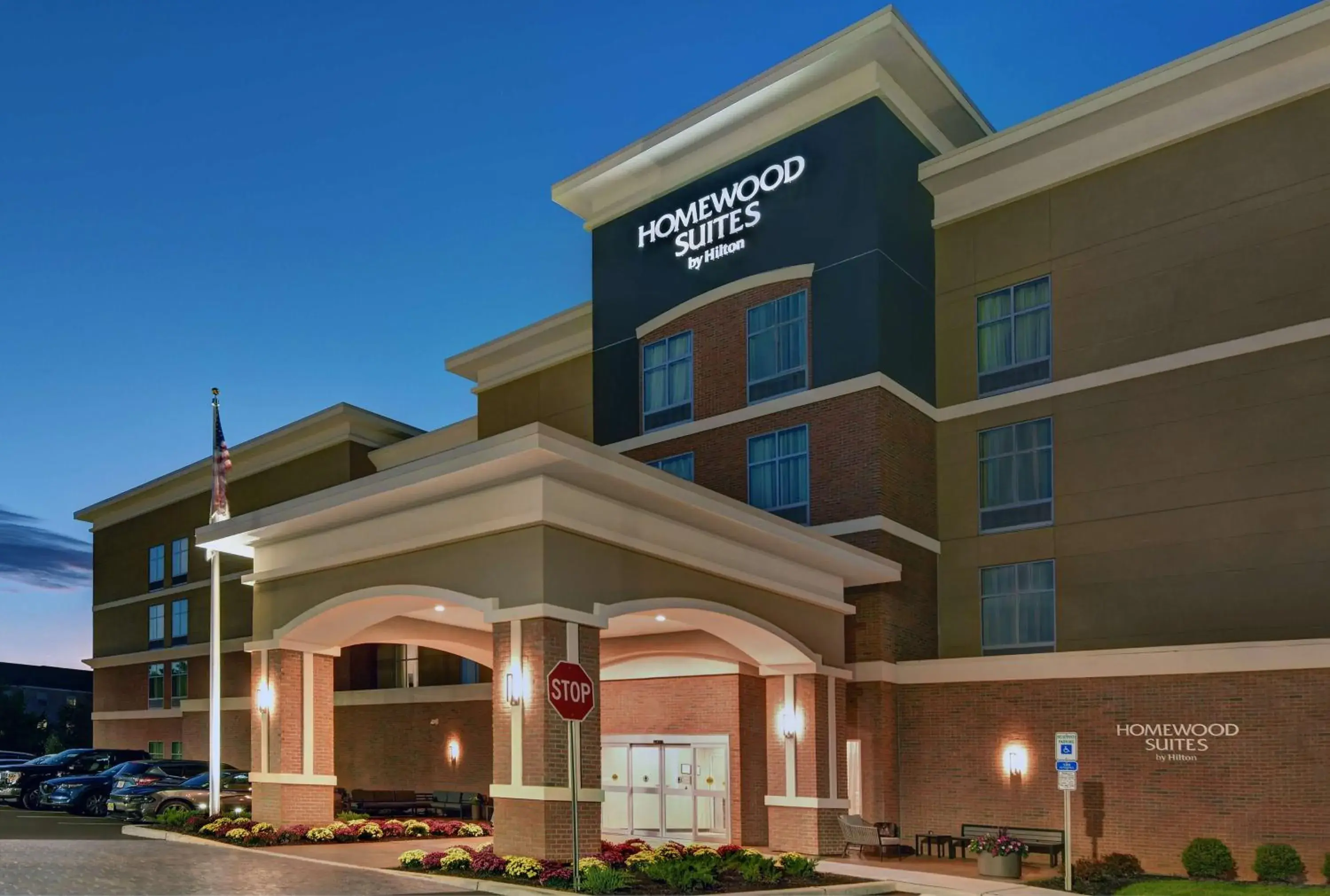 Property building in Homewood Suites By Hilton Edison Woodbridge, NJ Property building in Homewood Suites By Hilton Edison Woodbridge, NJ
