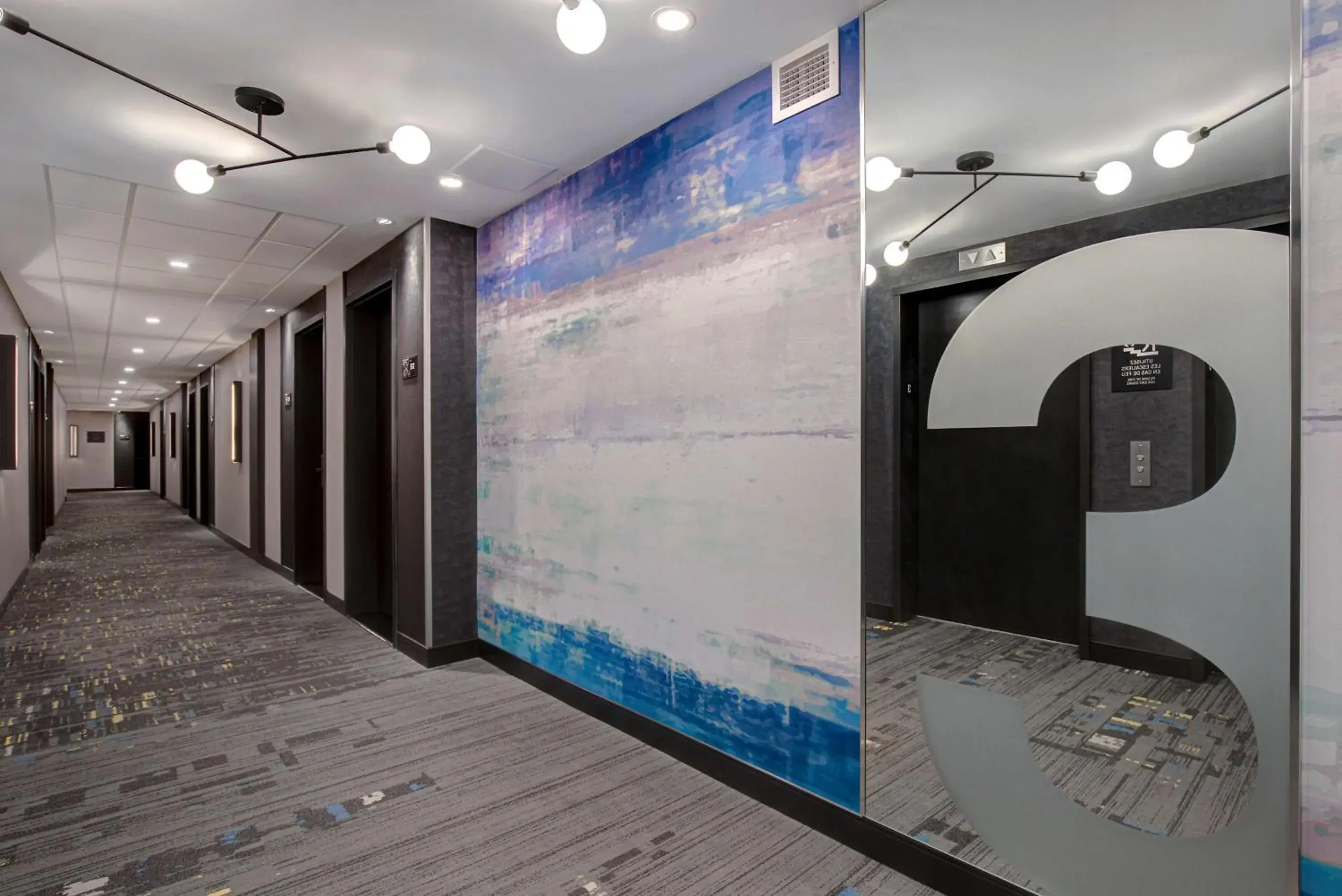 Property building in Hampton Inn Montreal Downtown, Qc Property building in Hampton Inn Montreal Downtown, Qc