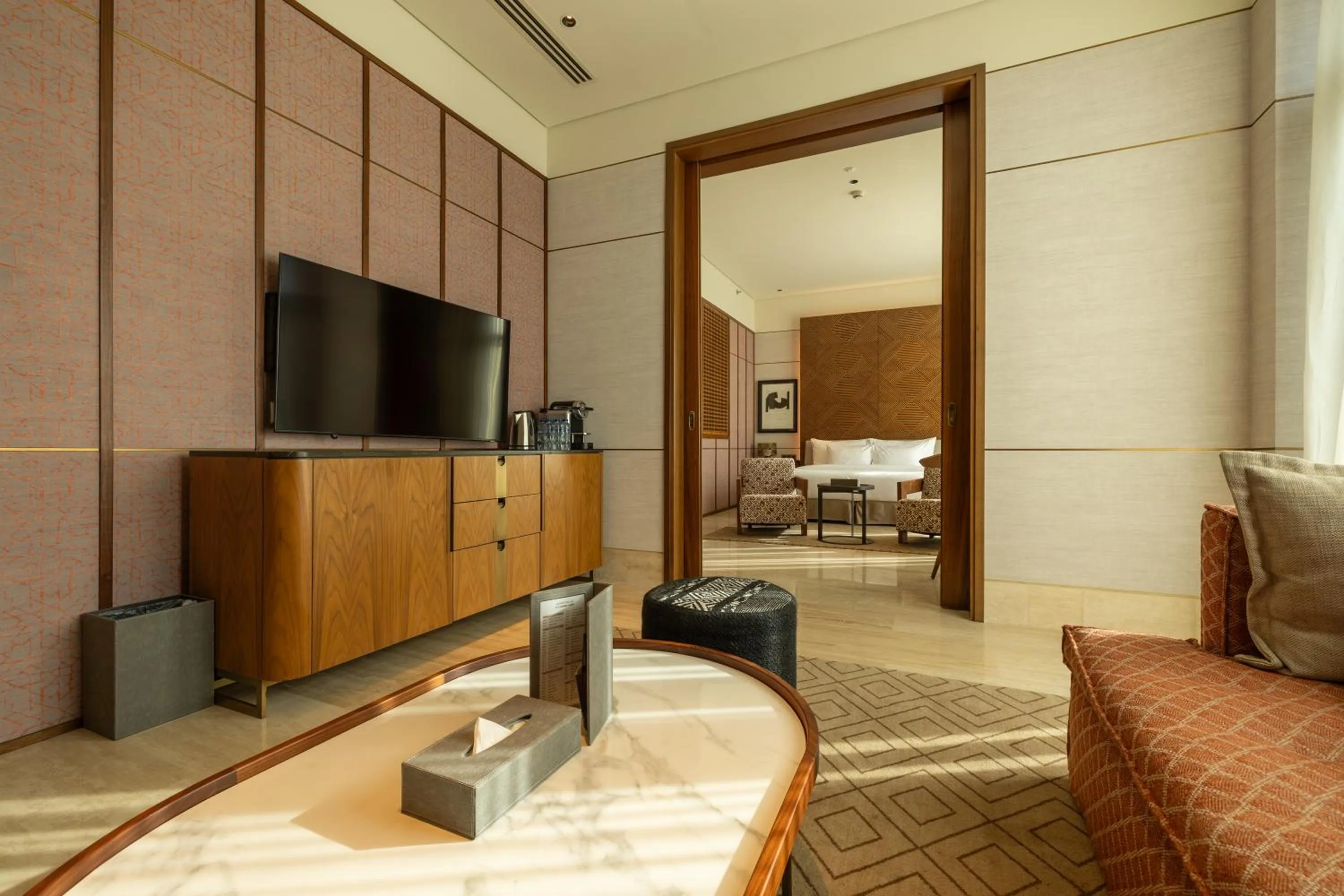 TV and multimedia in SHIRVAN Hotel City Yard Jeddah