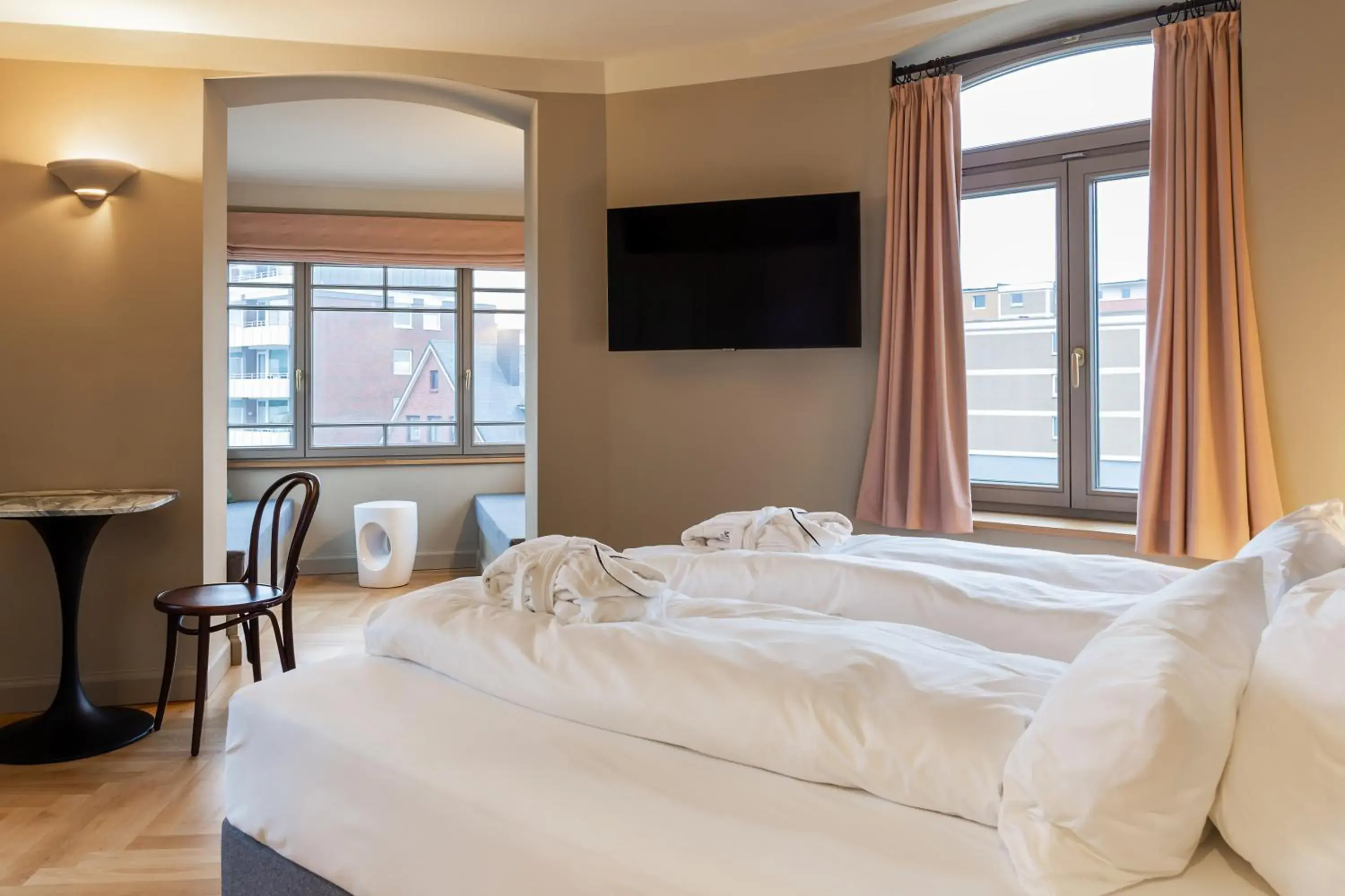 Double Room with Sitting Area in Mimosa Suites Double Room with Sitting Area in Mimosa Suites