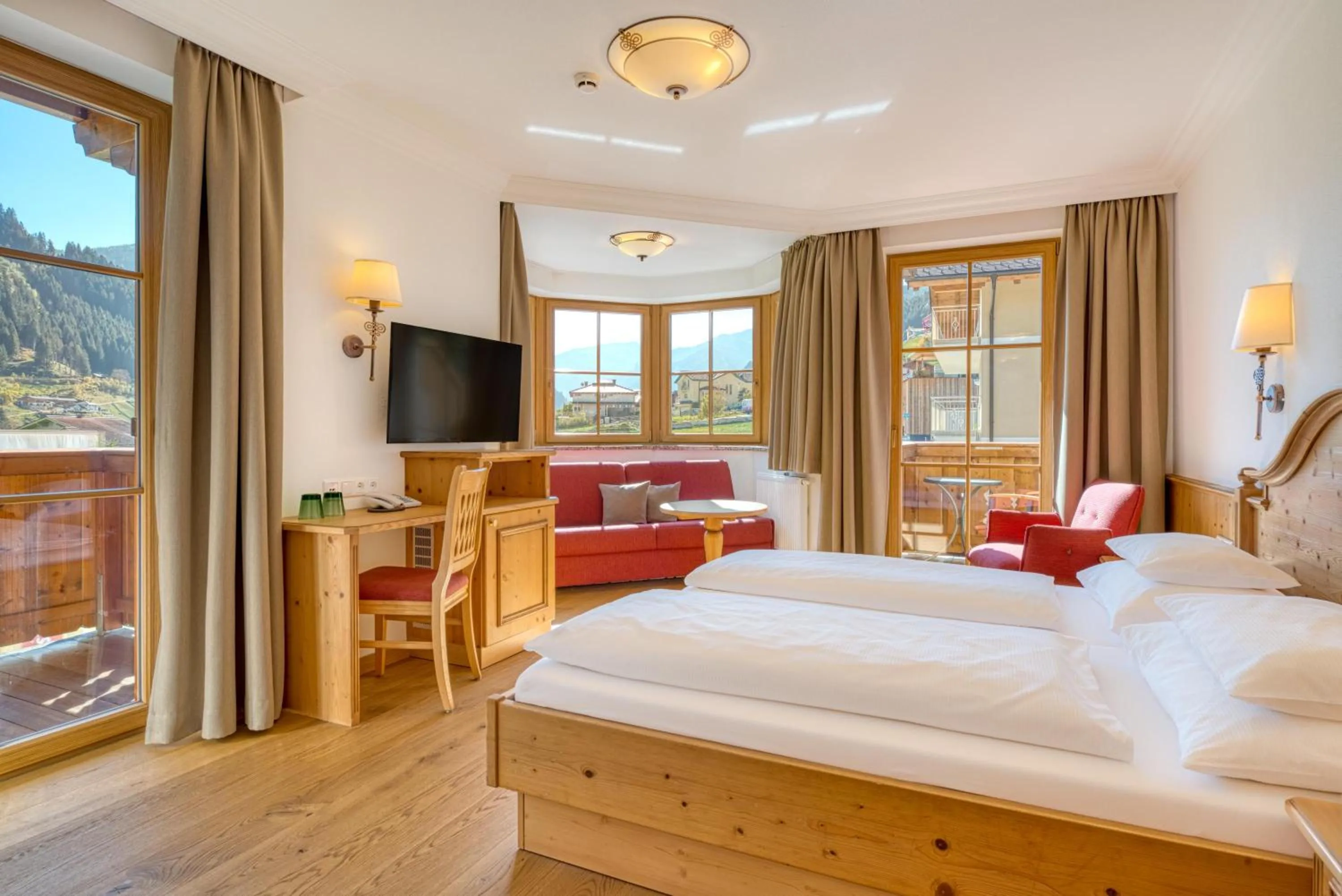 Photo of the whole room, Bed in Hotel Kristall