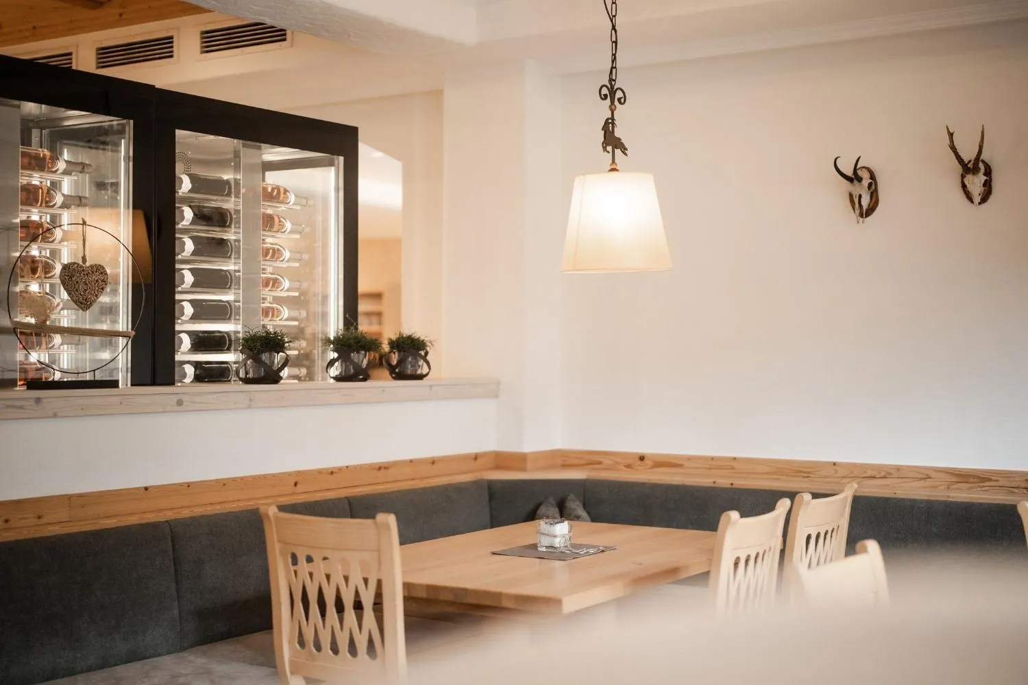 Restaurant/places to eat in Hotel Kristall