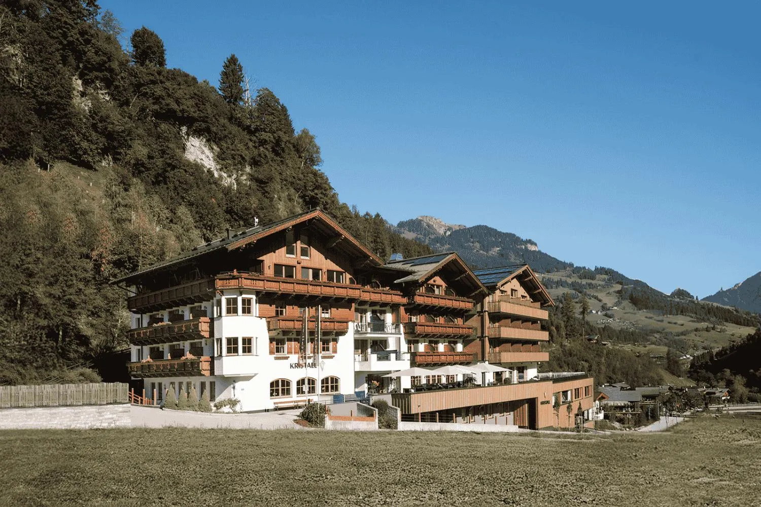 Property building in Hotel Kristall