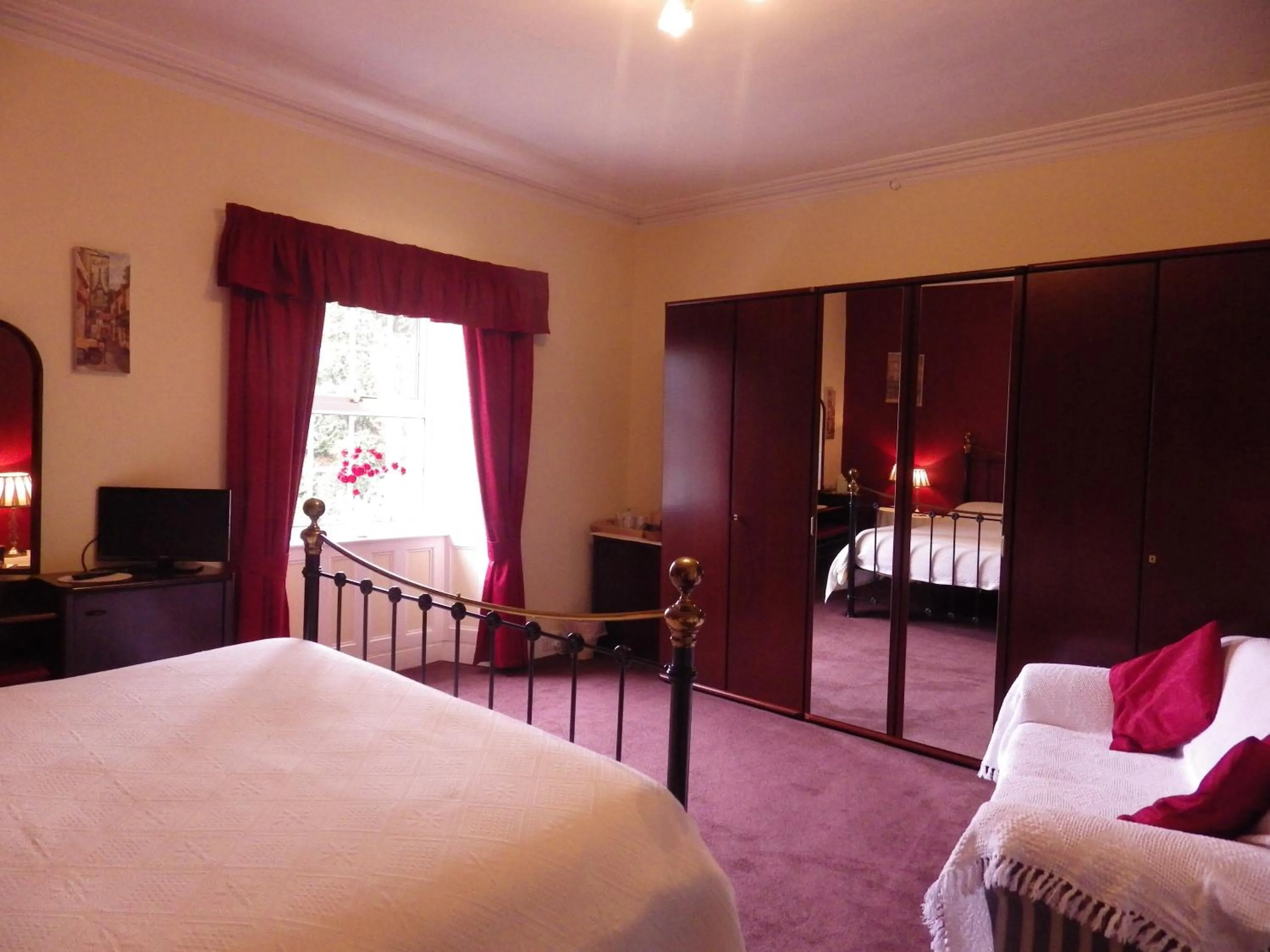 Bedroom, Bed in Sorbietrees B&B