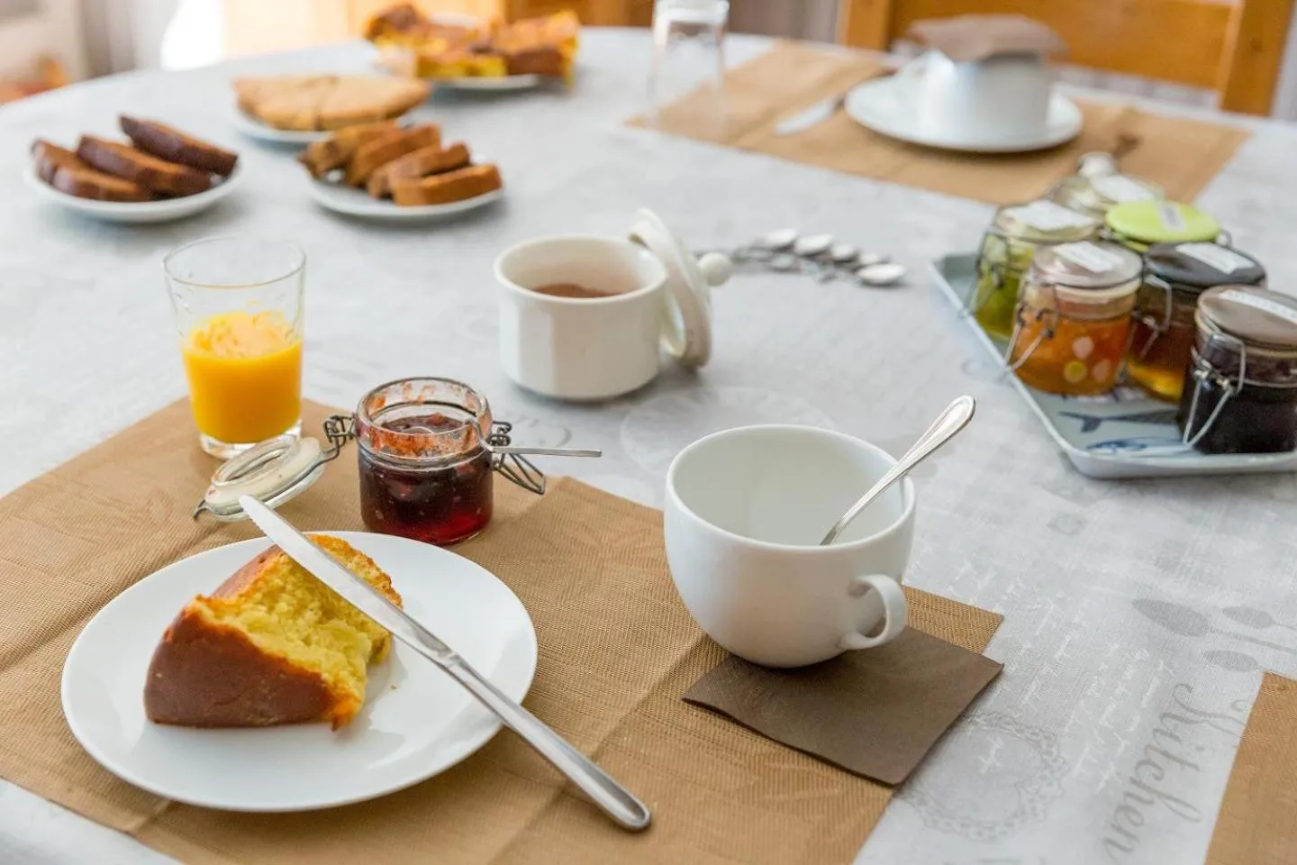 Breakfast in Chambres et table d'hôtes Floromel La Souterraine en rez de chaussee