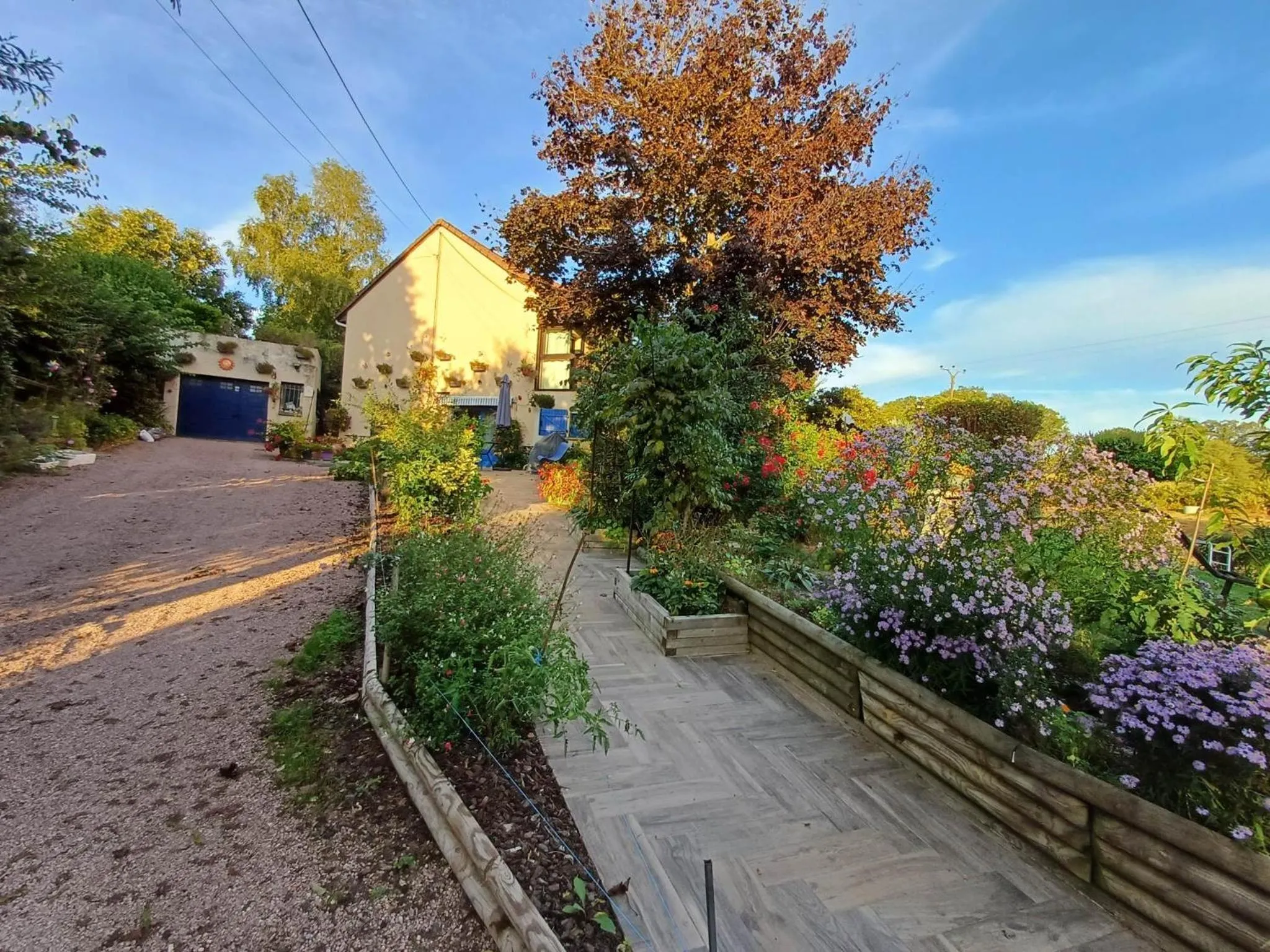 Garden in Chambres et table d'hôtes Floromel La Souterraine en rez de chaussee